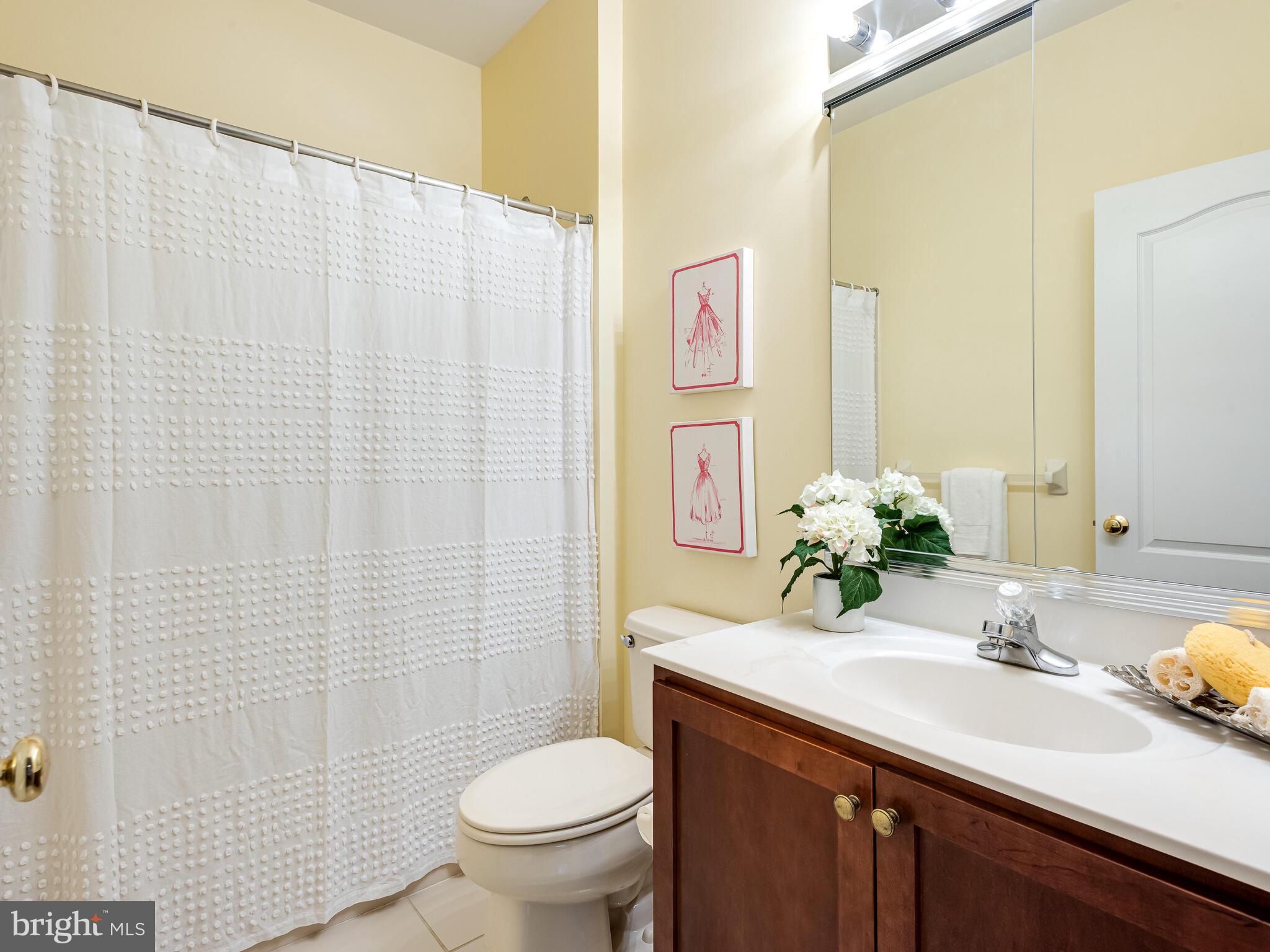 RIVERCREST - Residential