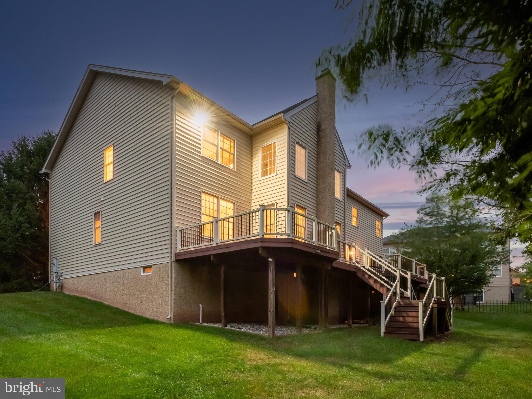 RIVERCREST - Residential