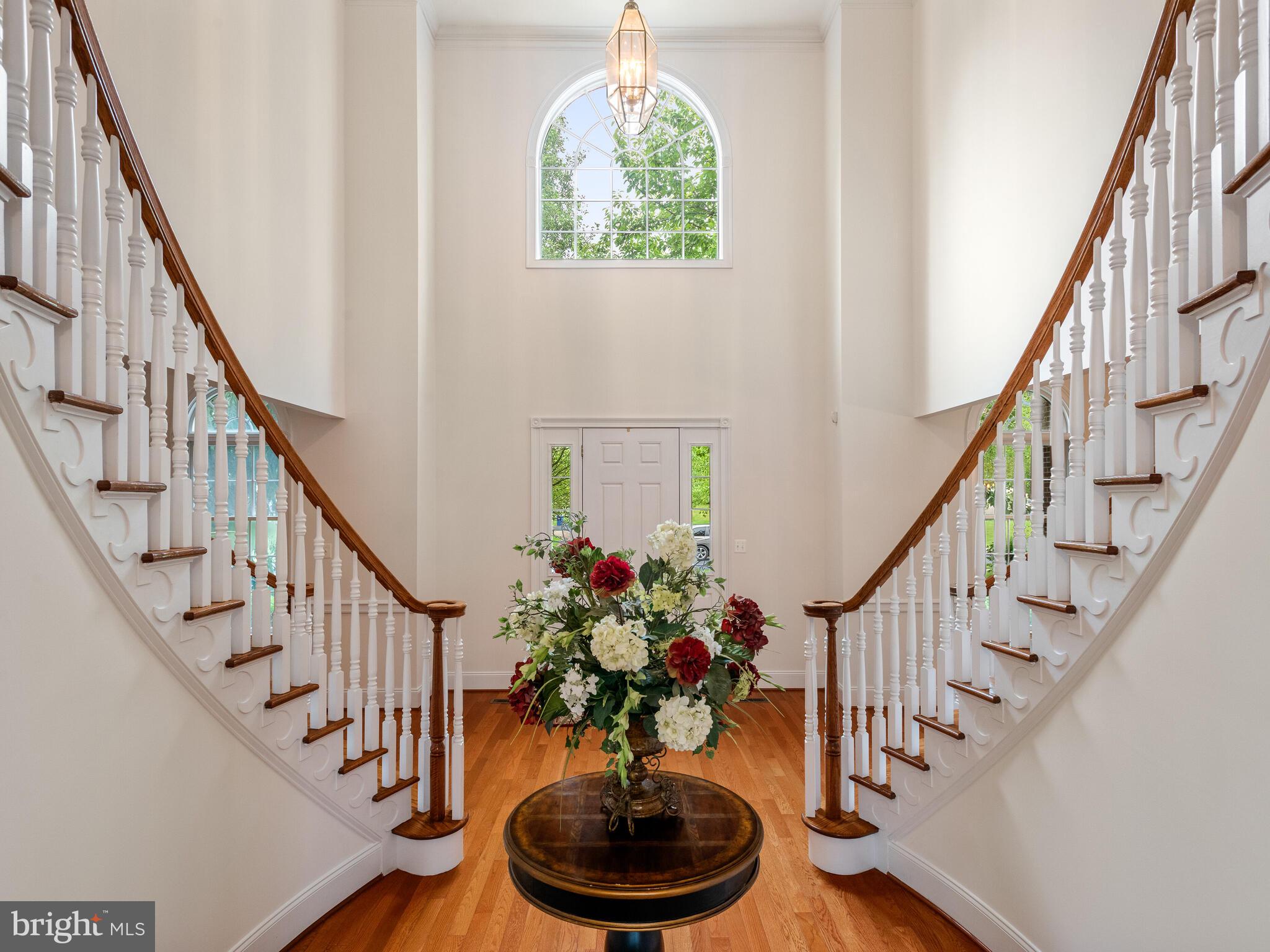 RIVERCREST - Residential