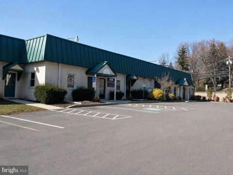 Photo of 1494 N Charlotte Street, POTTSTOWN, PA 19464 (MLS # PAMC2191288)