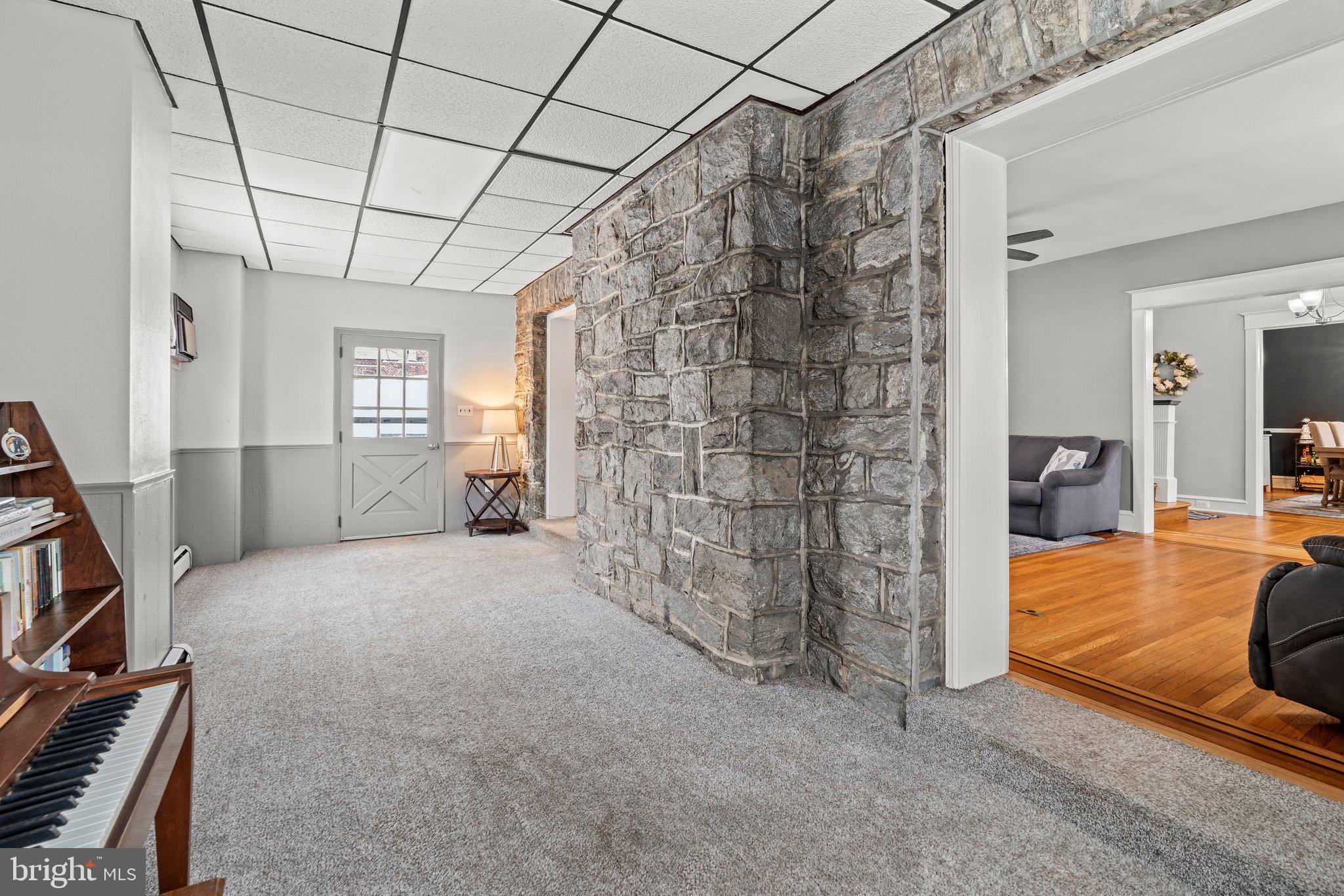 LANSDOWNE - Residential