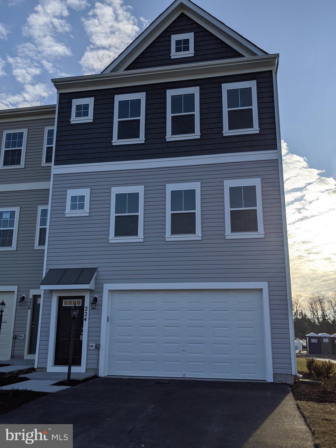 SNOWDEN BRIDGE - Residential Lease