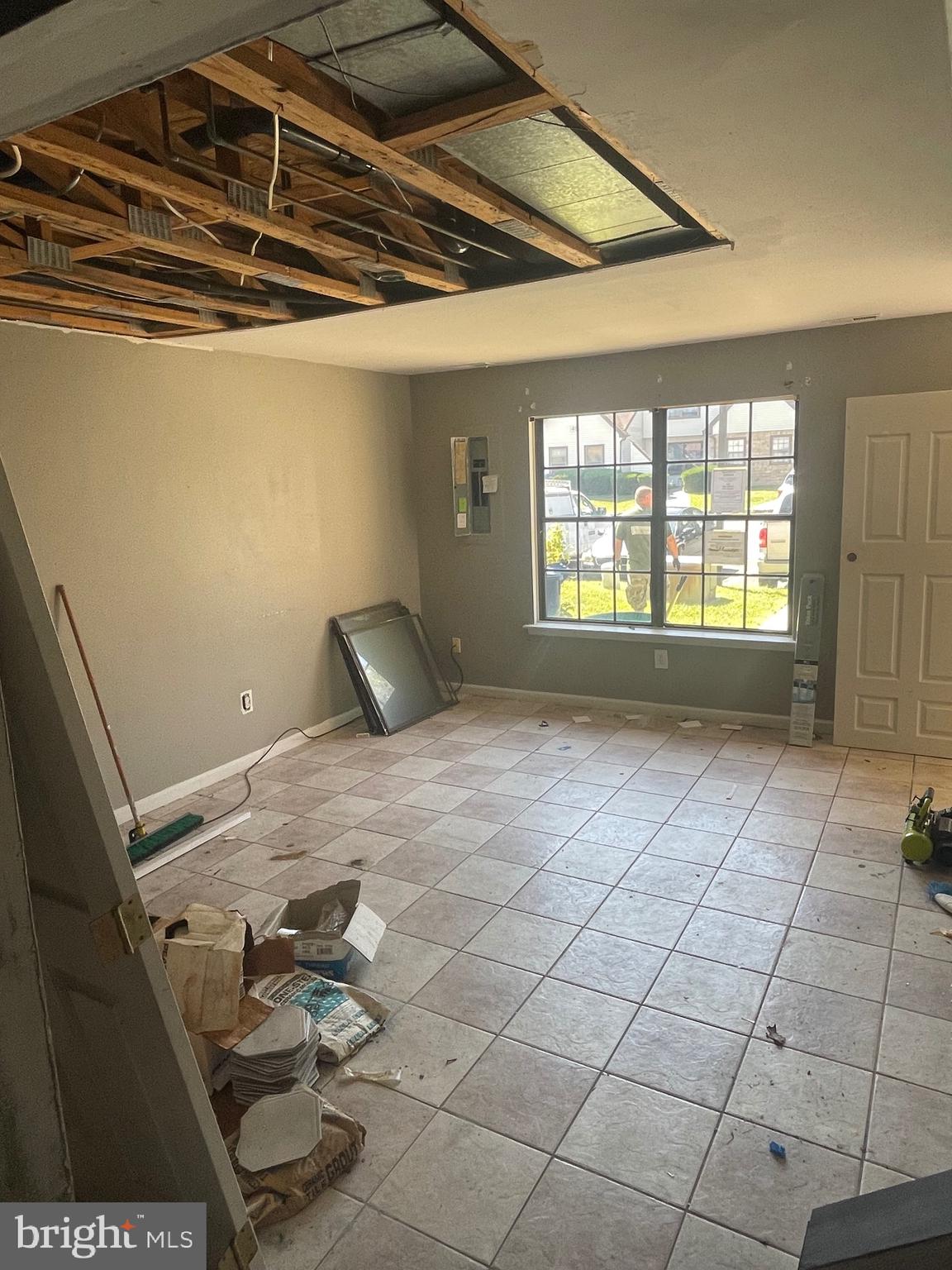 3045 IVY BUSH COURT