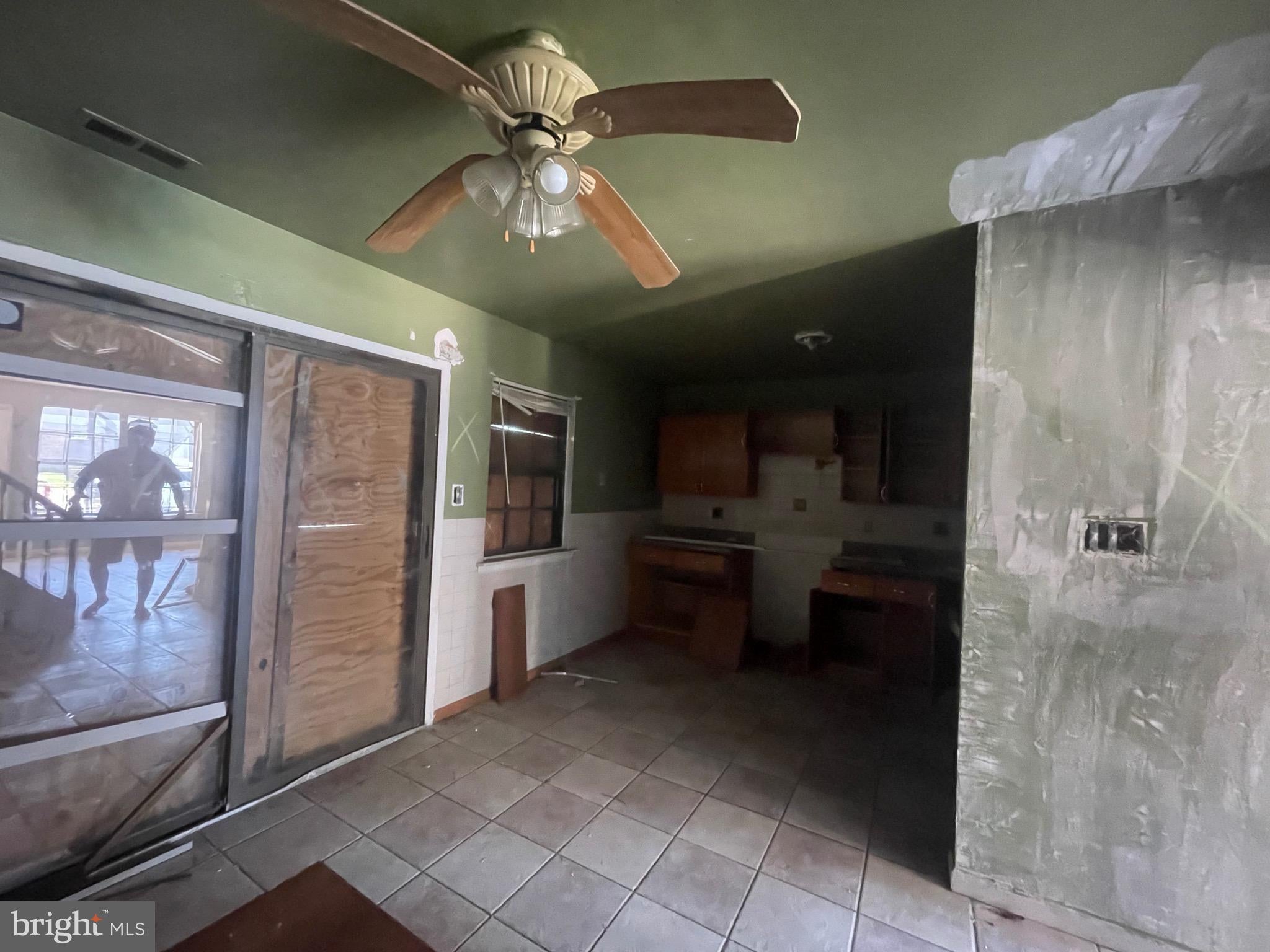 3045 IVY BUSH COURT