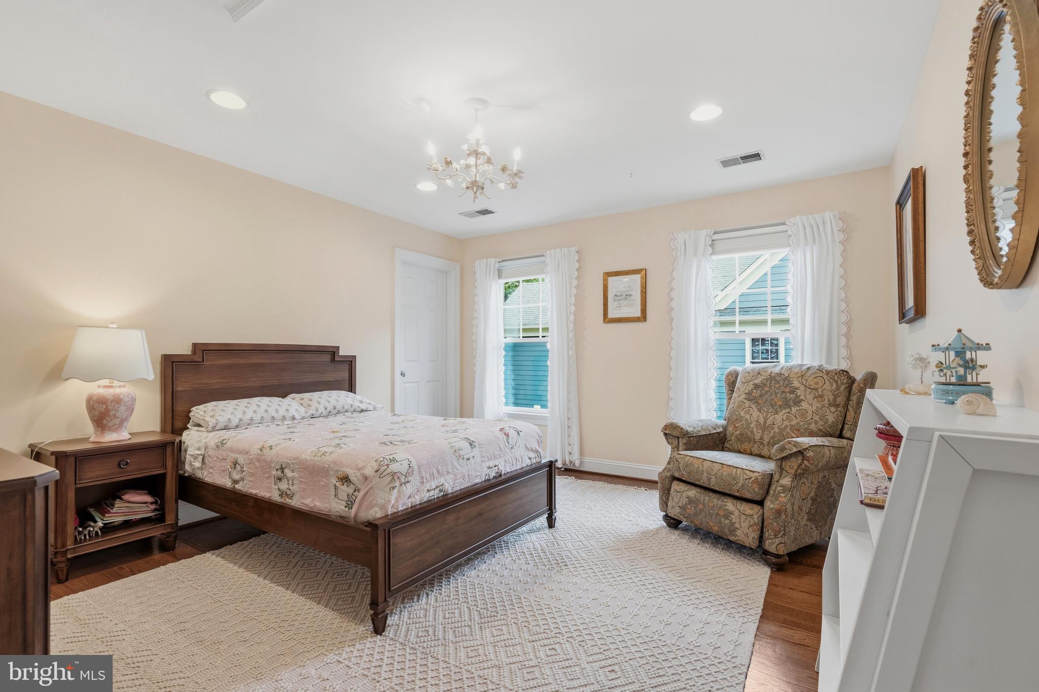 WEST MC LEAN - Residential