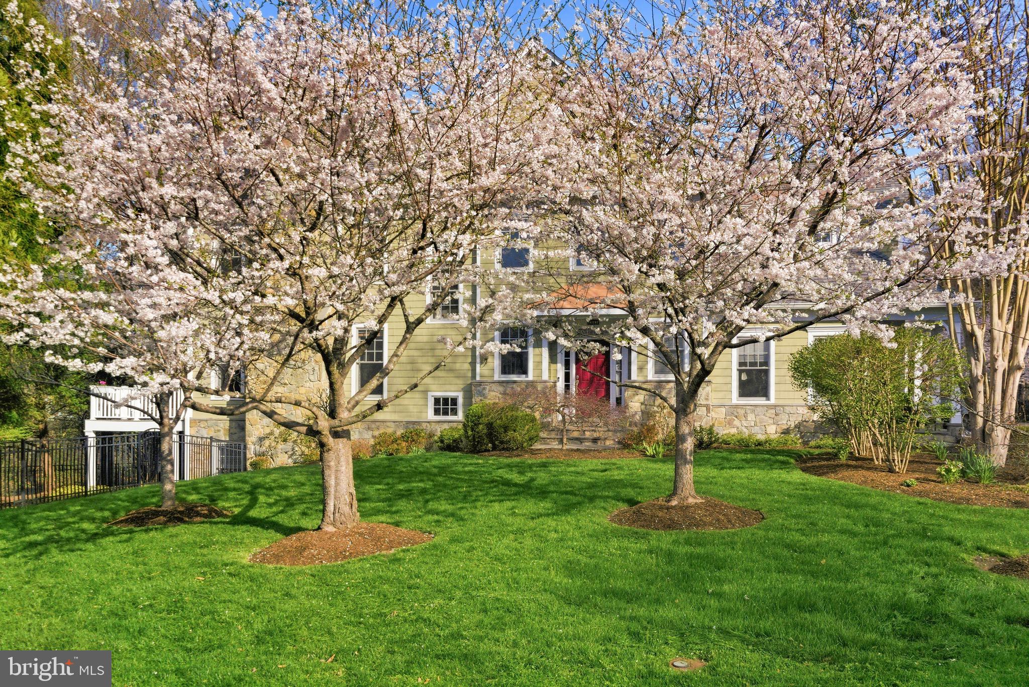 WEST MC LEAN - Residential