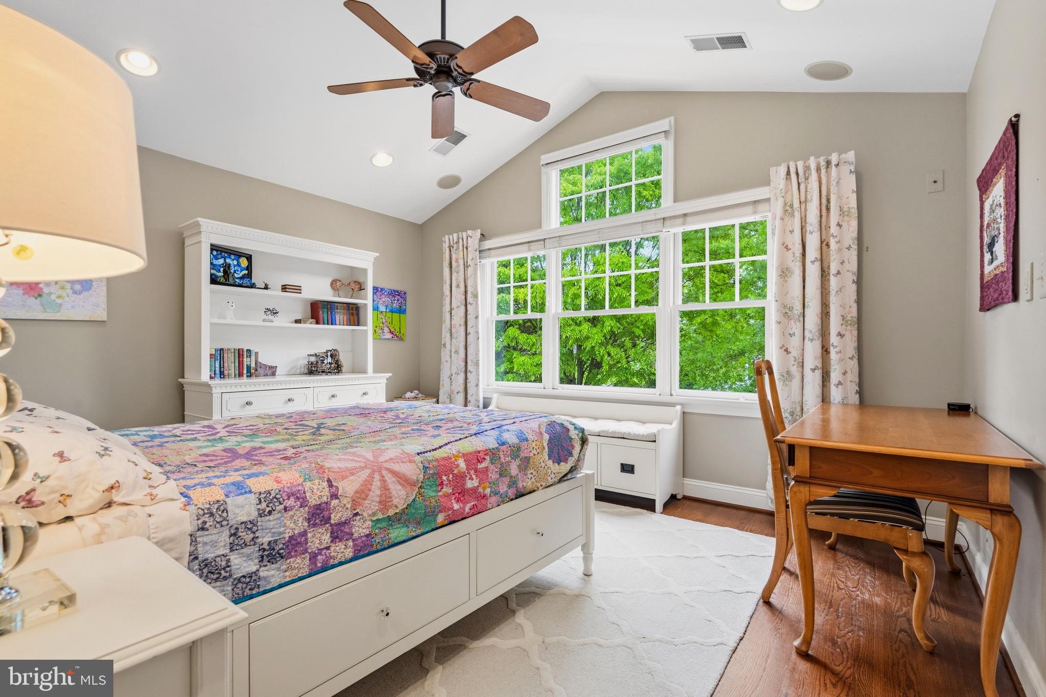 WEST MC LEAN - Residential