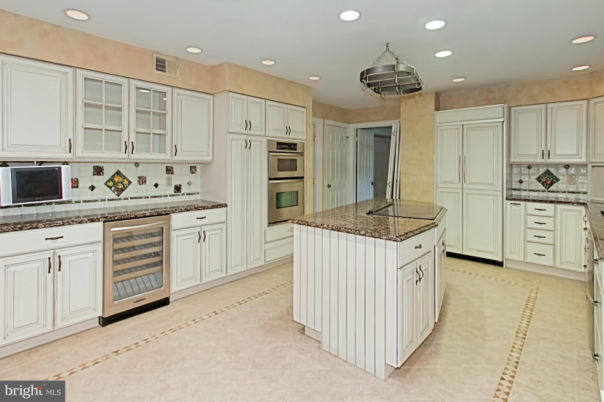 ARDMORE WOODS - Residential Lease