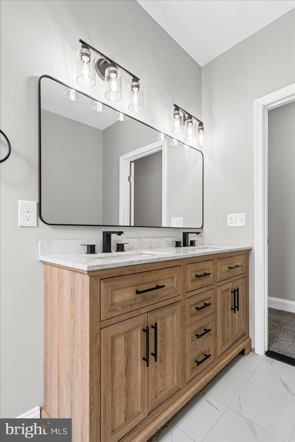 PEN LUCY - Residential