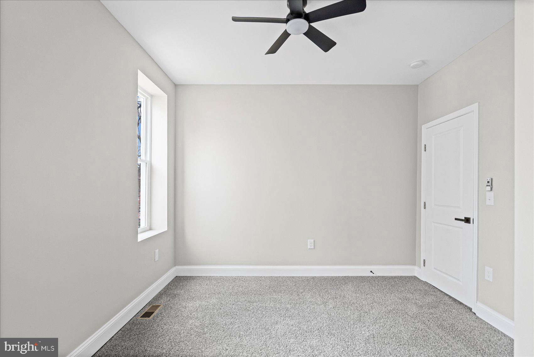 PEN LUCY - Residential