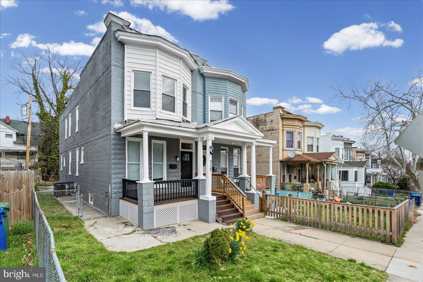 PEN LUCY - Residential