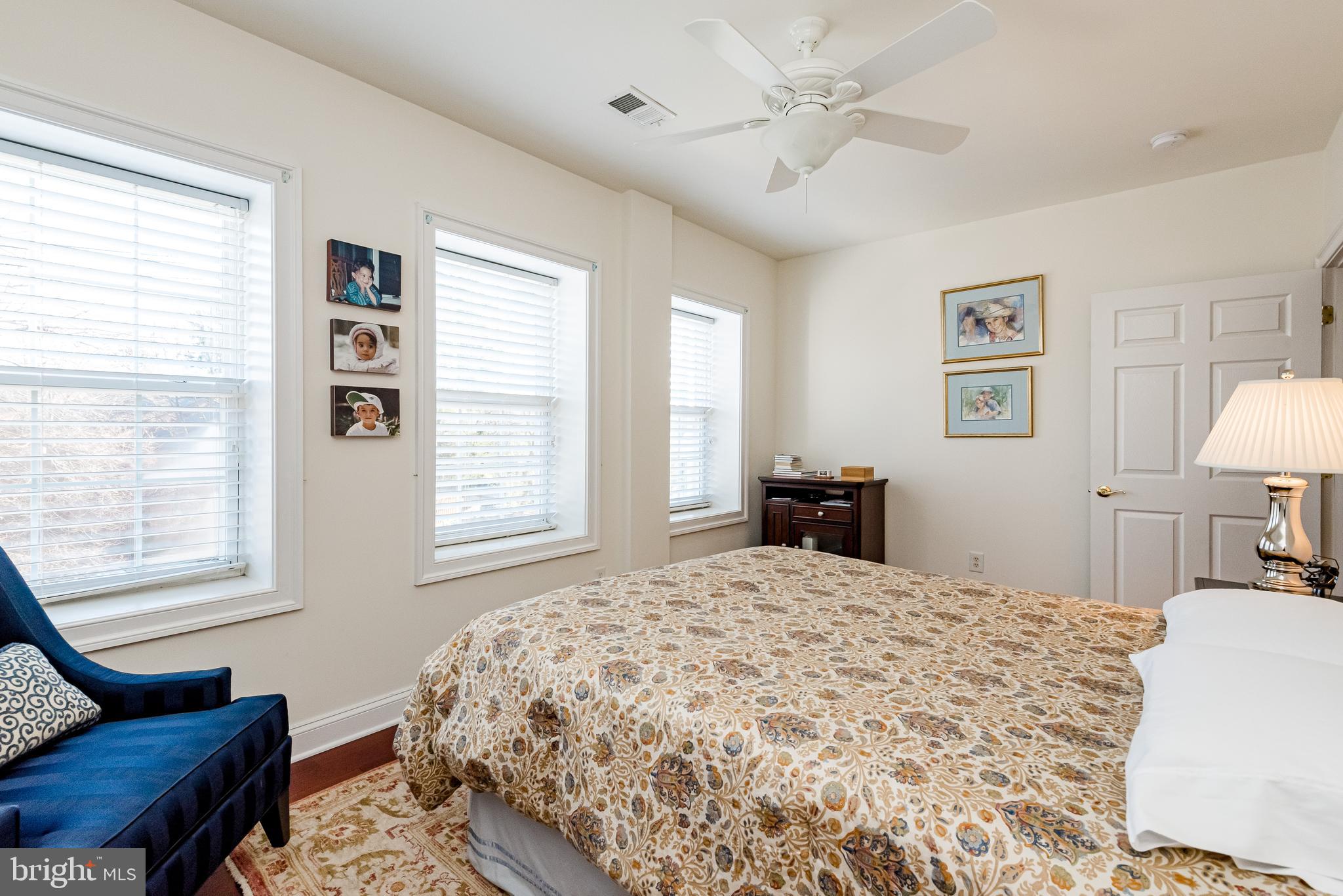 MURRAY HILL - Residential