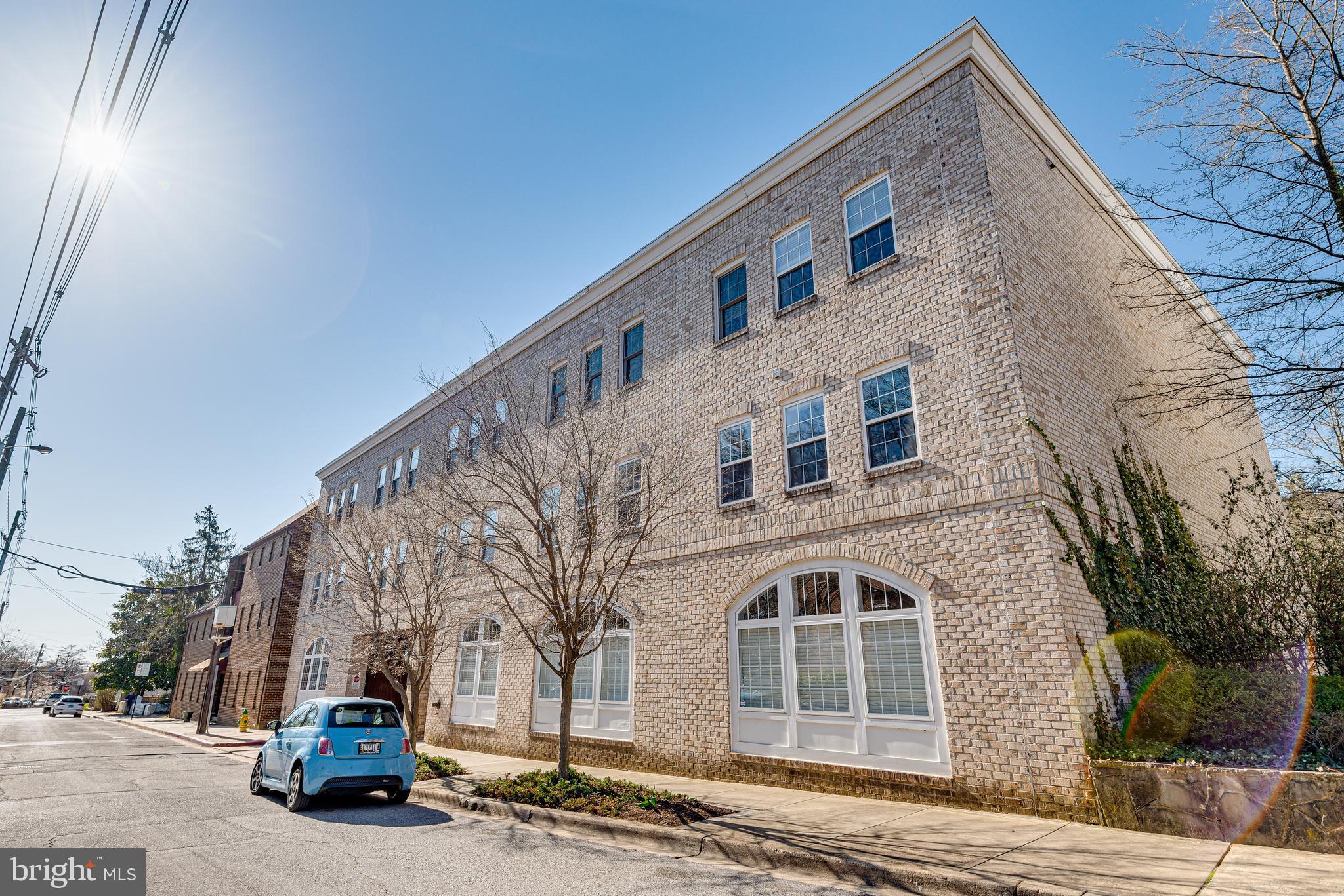 MURRAY HILL - Residential