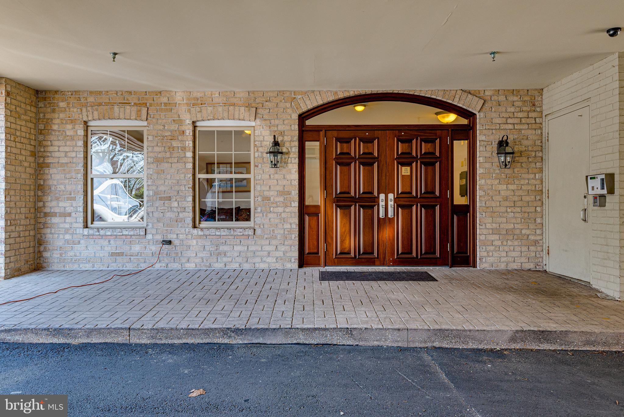 MURRAY HILL - Residential