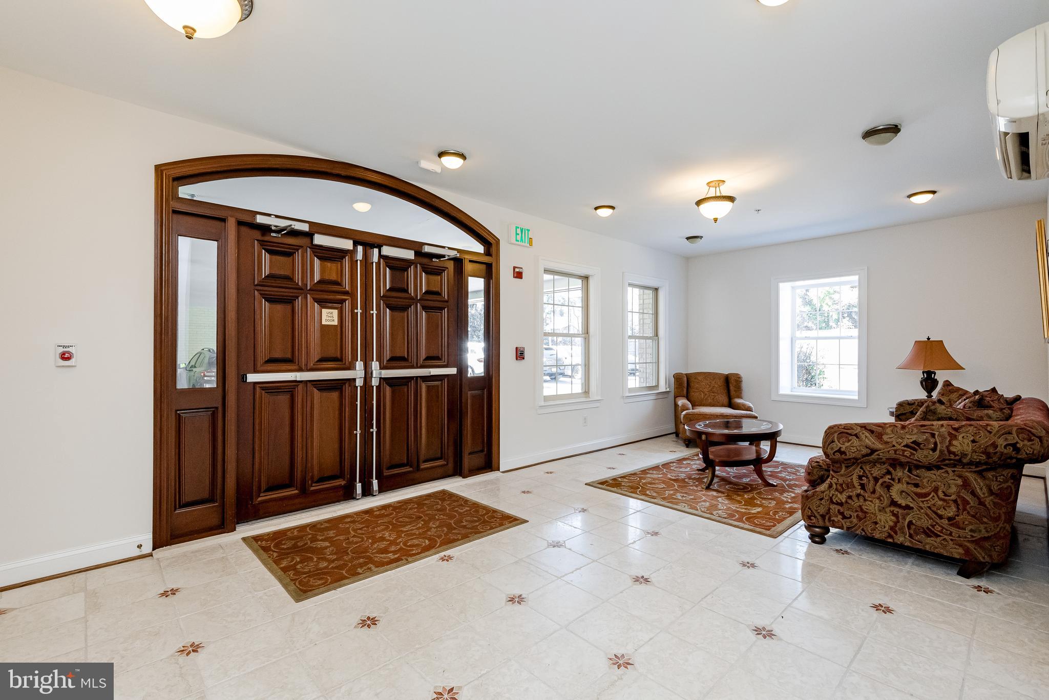 MURRAY HILL - Residential