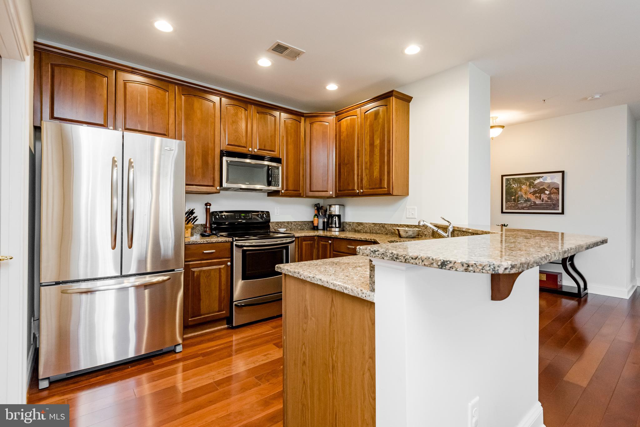 MURRAY HILL - Residential