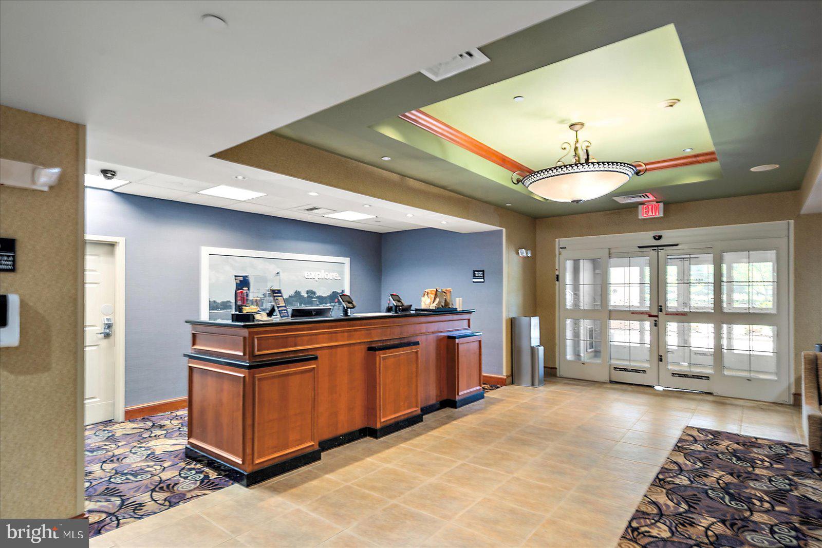 8058 OCEAN GATEWAY