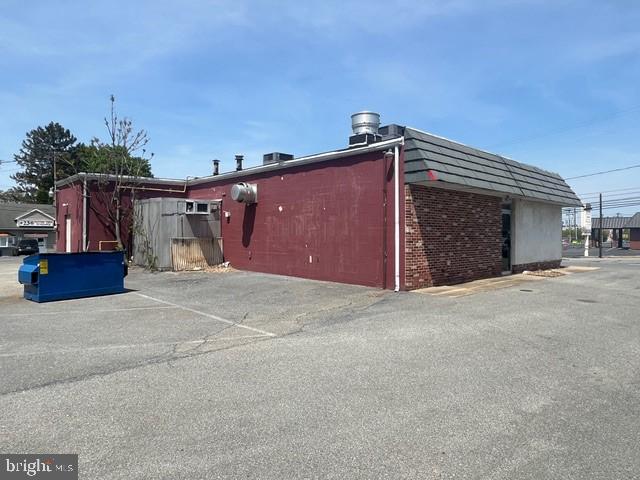 1646 LINCOLN HIGHWAY EAST