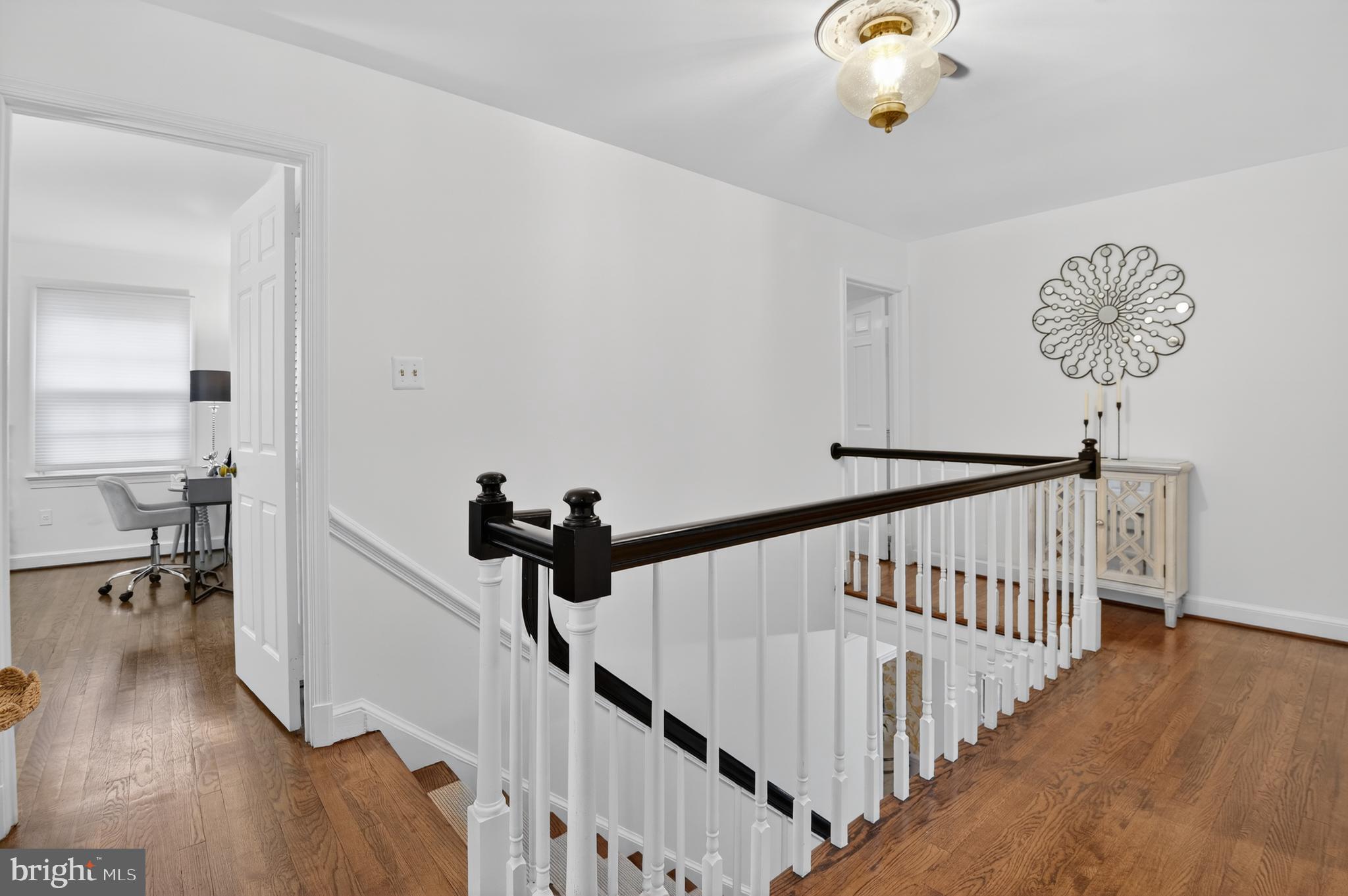 KENSINGTON PARK - Residential