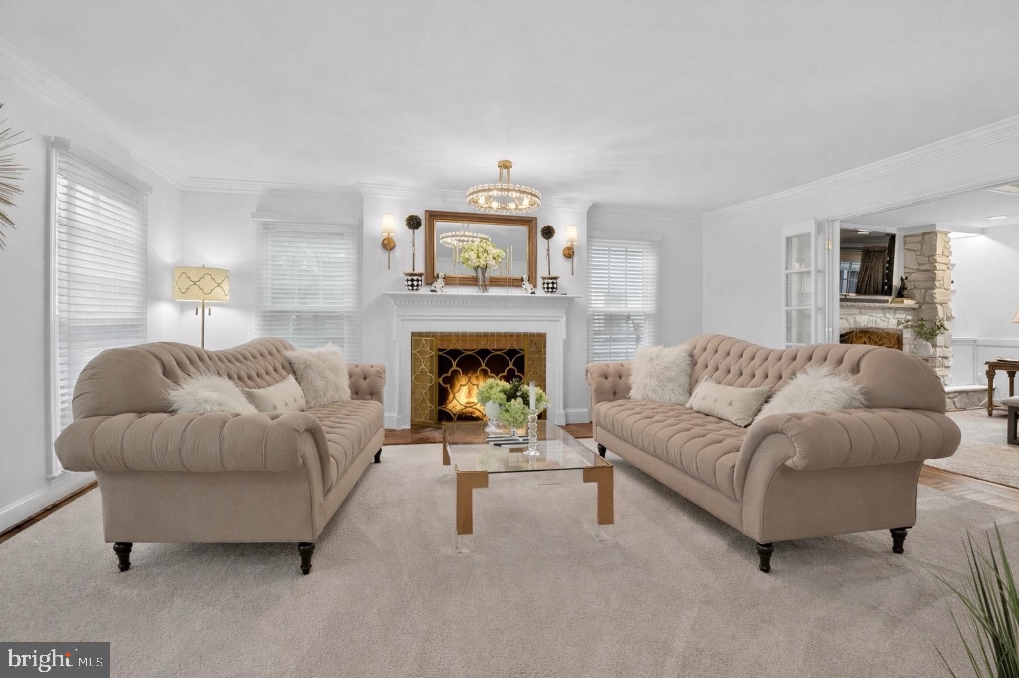 KENSINGTON PARK - Residential