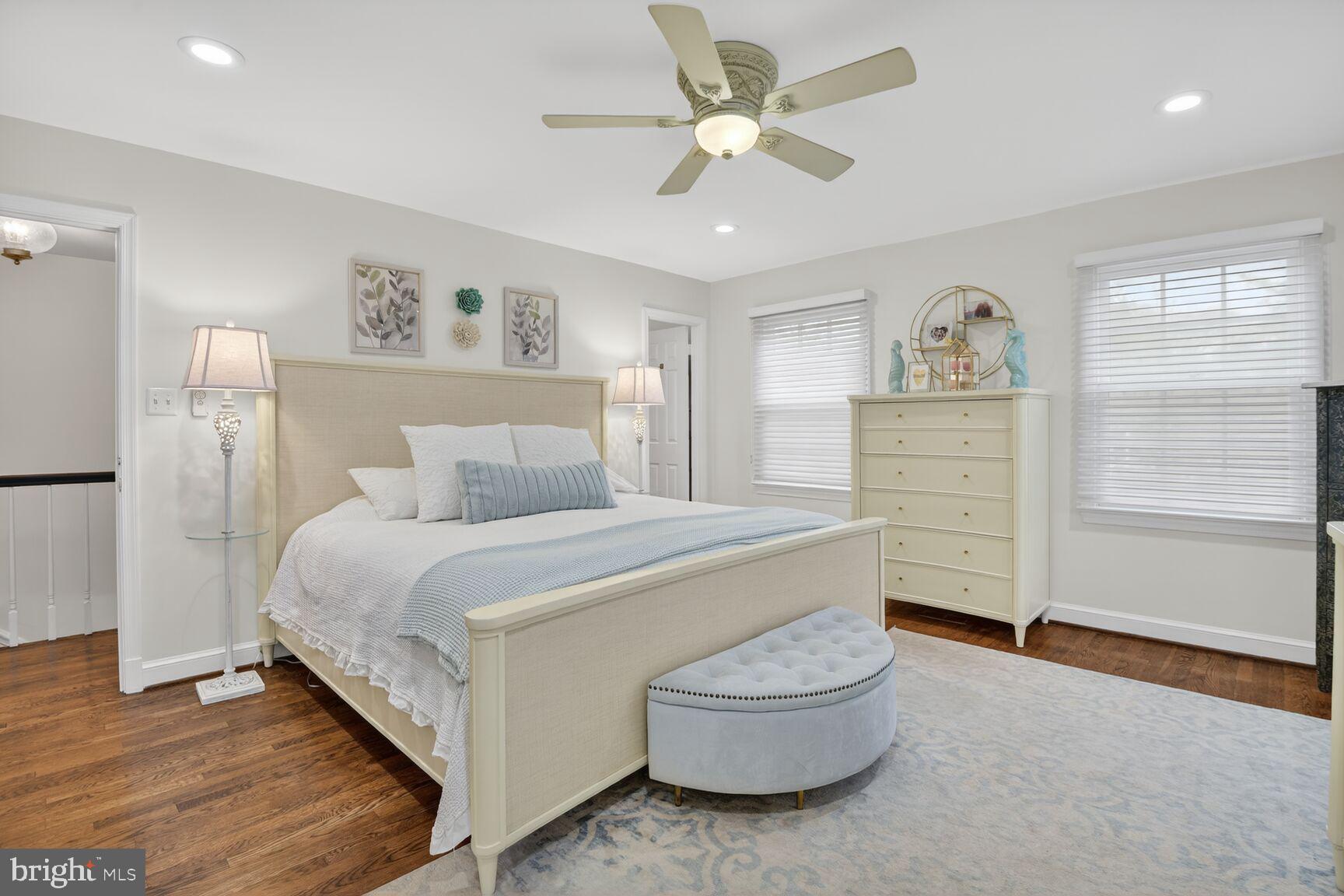 KENSINGTON PARK - Residential