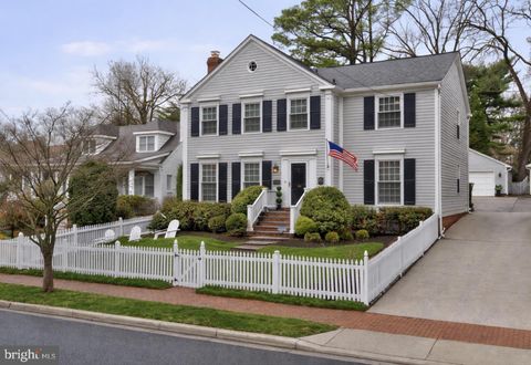 Photo of 10206 Kensington Parkway, KENSINGTON, MD 20895 (MLS # MDMC2226350)