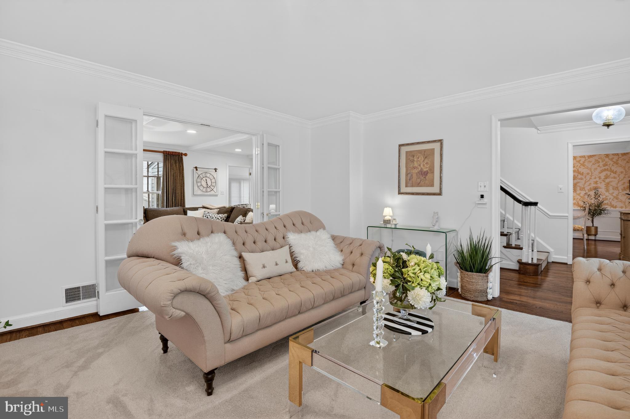 KENSINGTON PARK - Residential