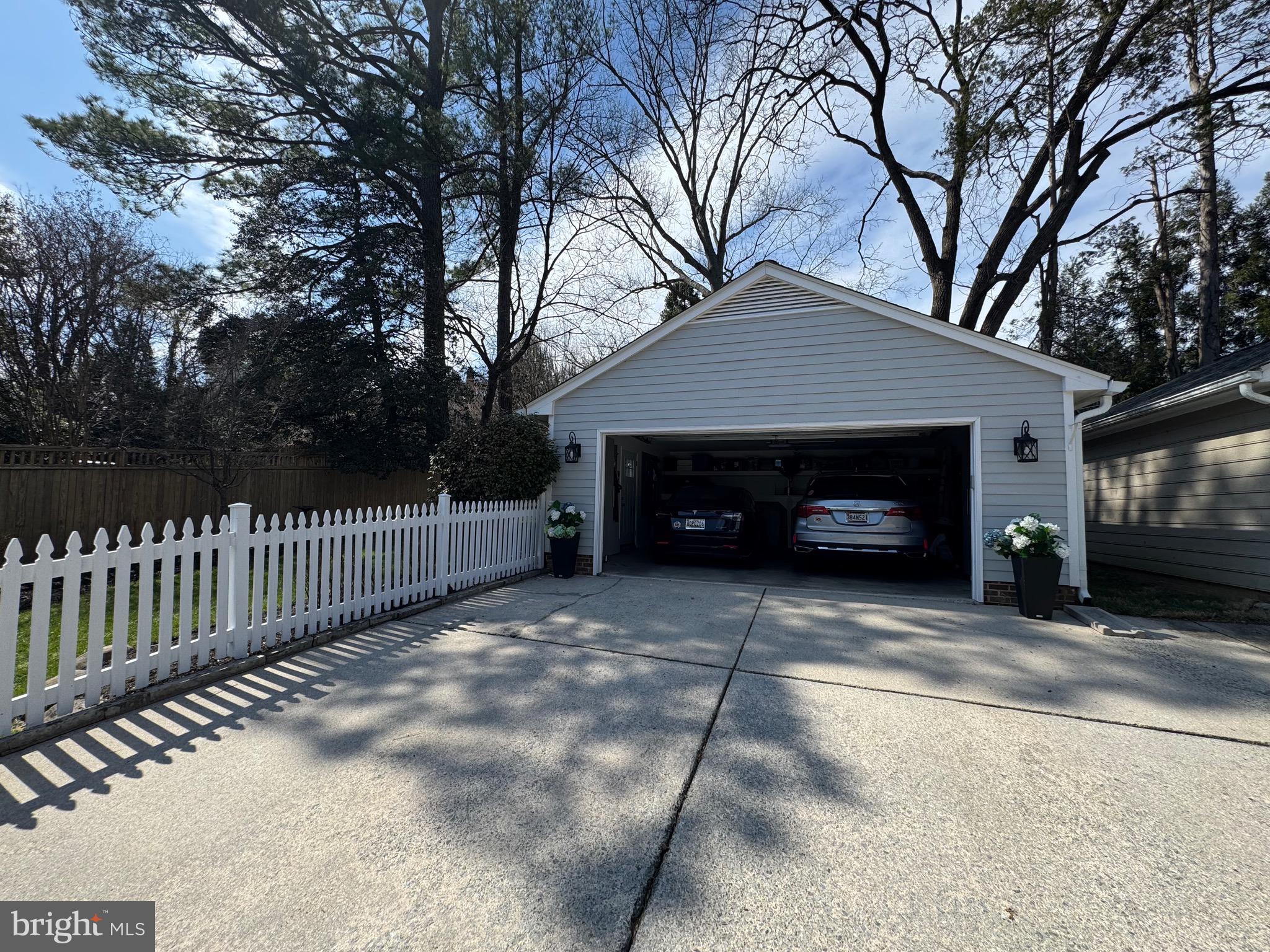 KENSINGTON PARK - Residential