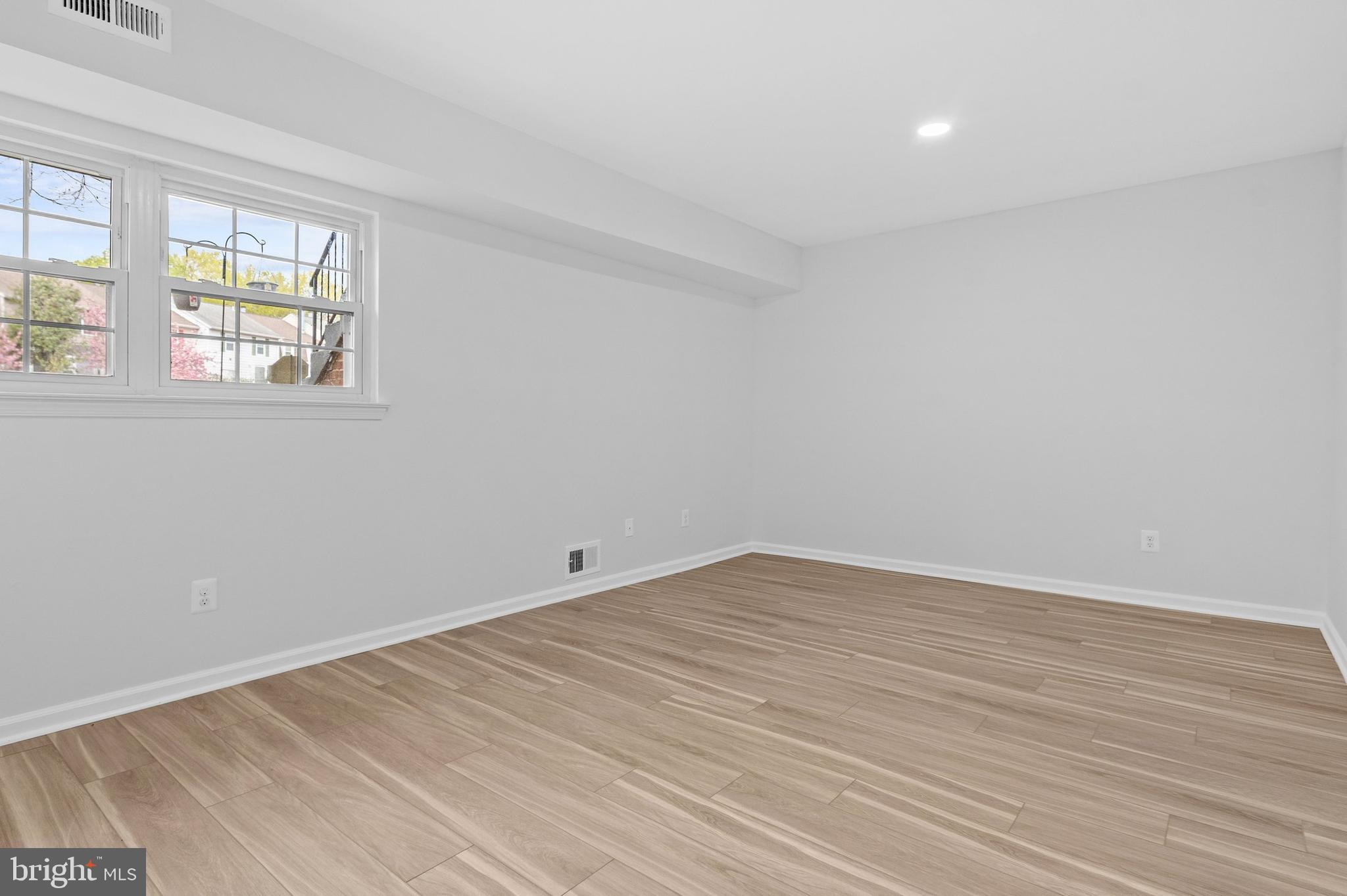 WINDING BROOK - Residential