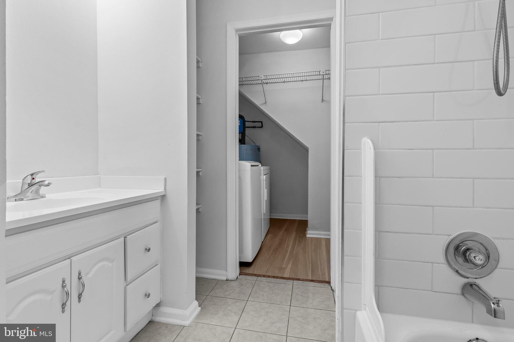 WINDING BROOK - Residential