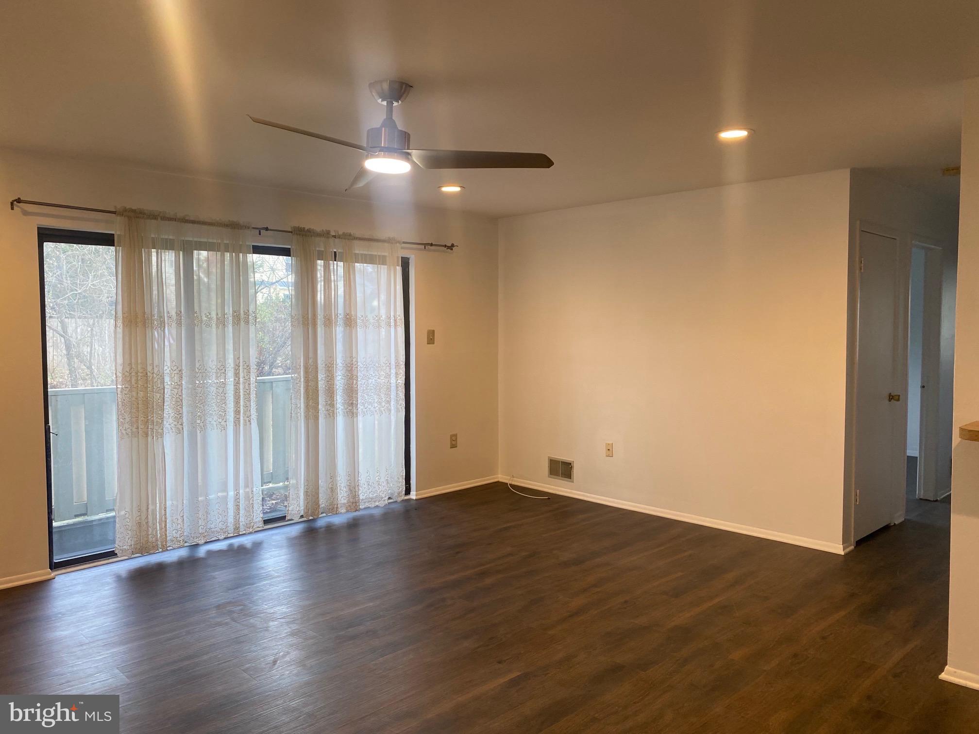 WOOD HOLLOW - Residential Lease