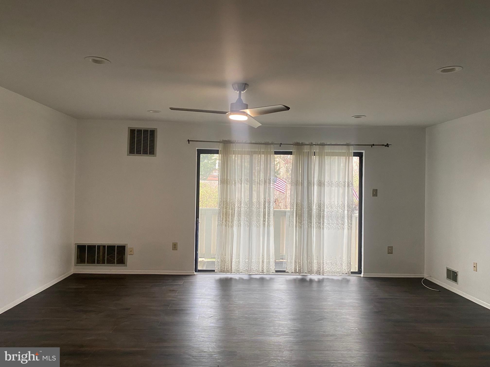 WOOD HOLLOW - Residential Lease