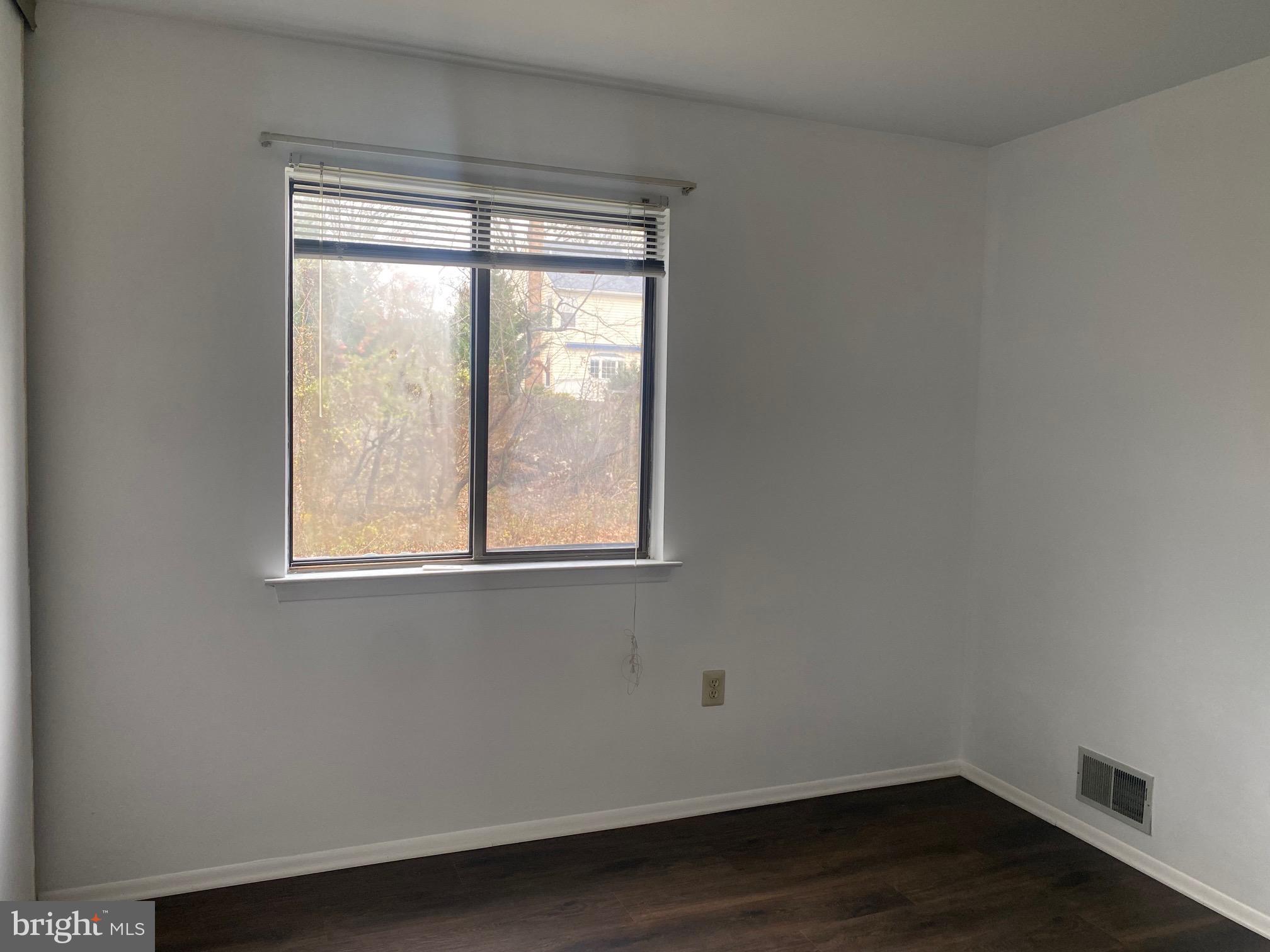 WOOD HOLLOW - Residential Lease