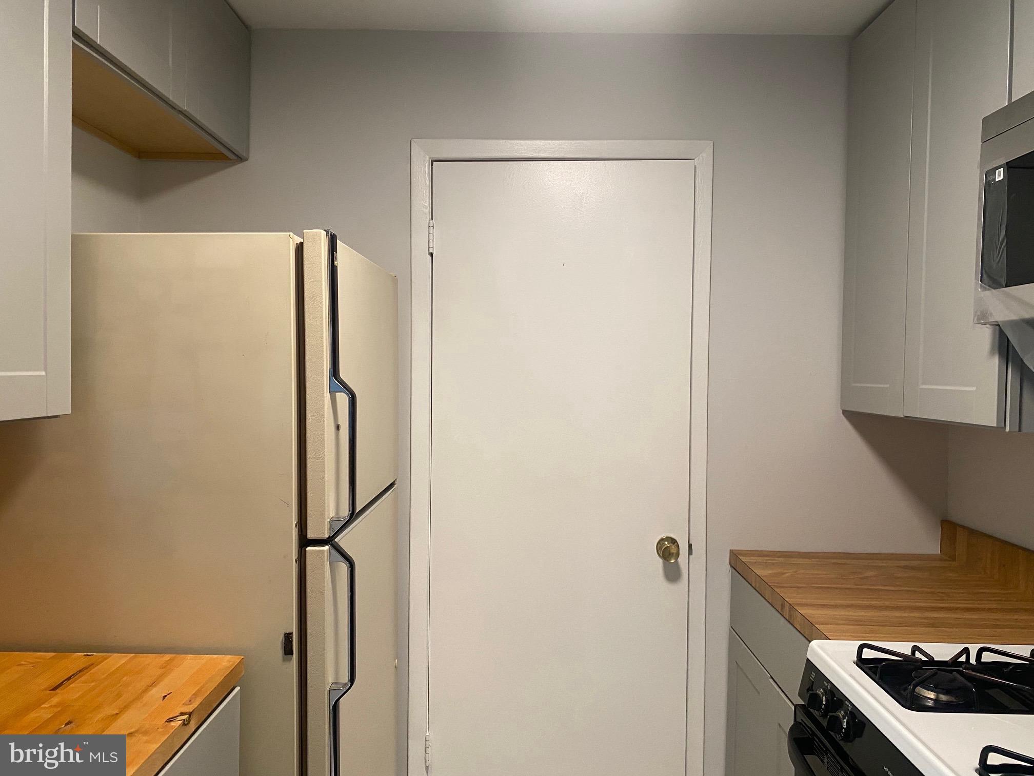 WOOD HOLLOW - Residential Lease