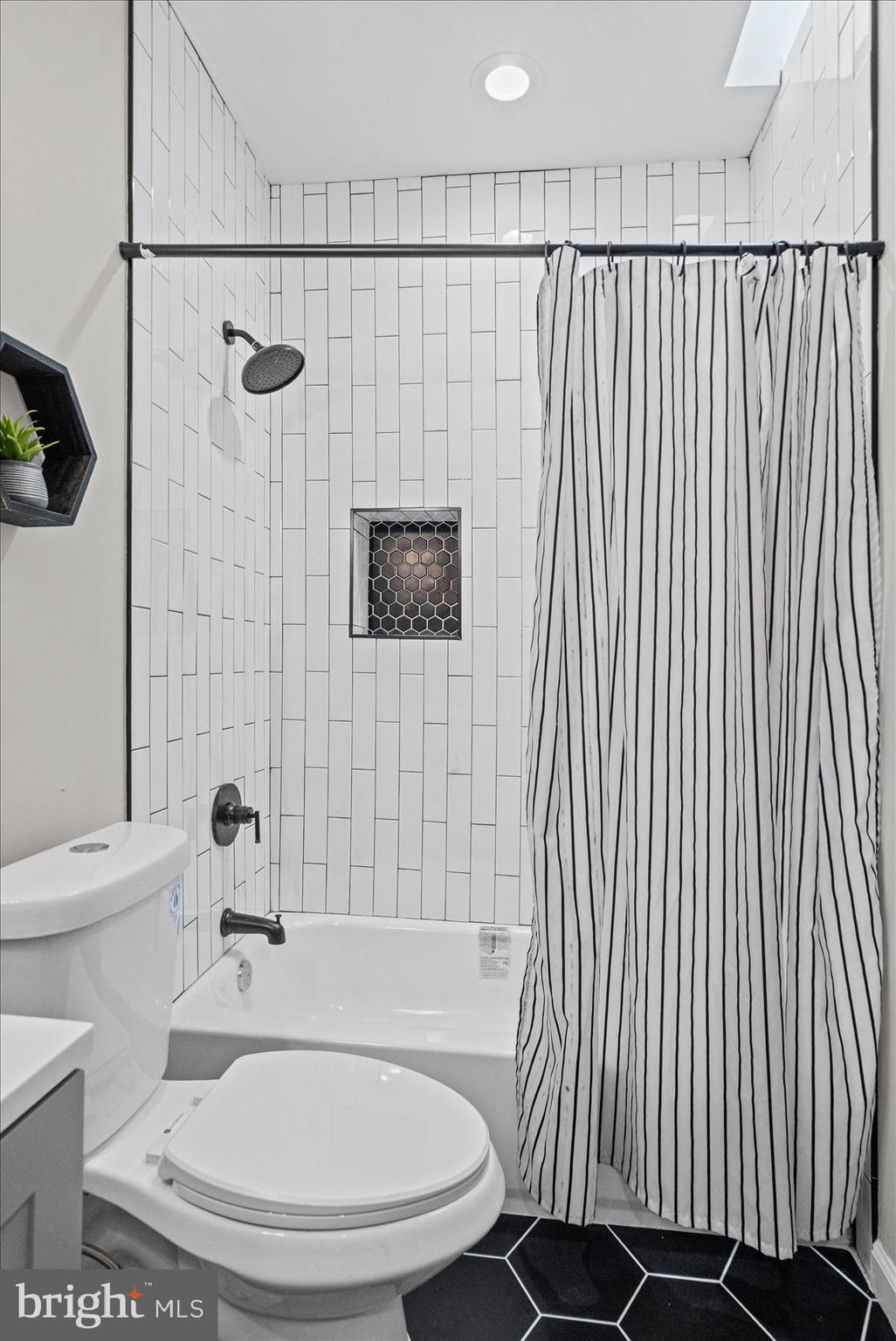 CARROLL-SOUTH HILTON - Residential