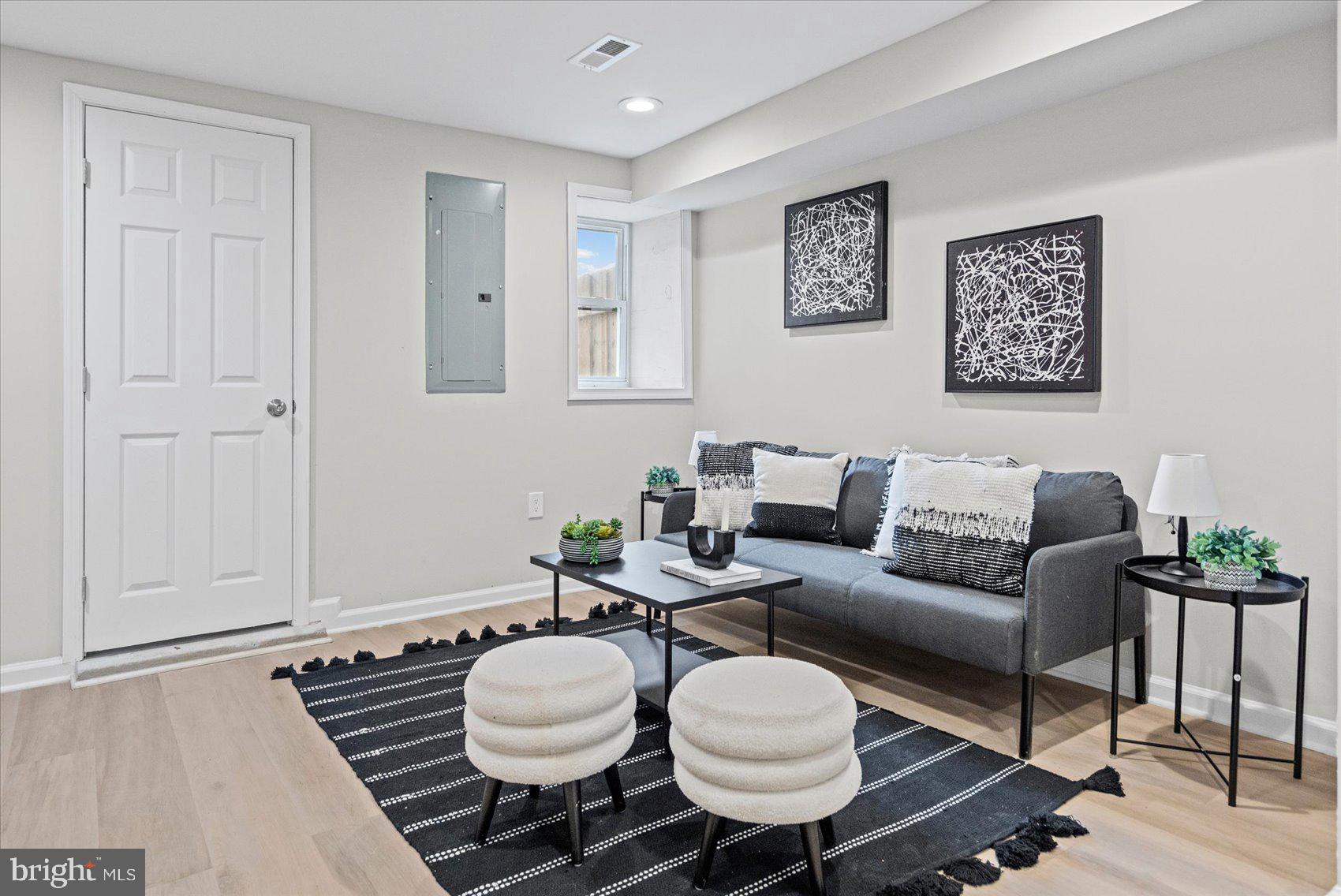 CARROLL-SOUTH HILTON - Residential