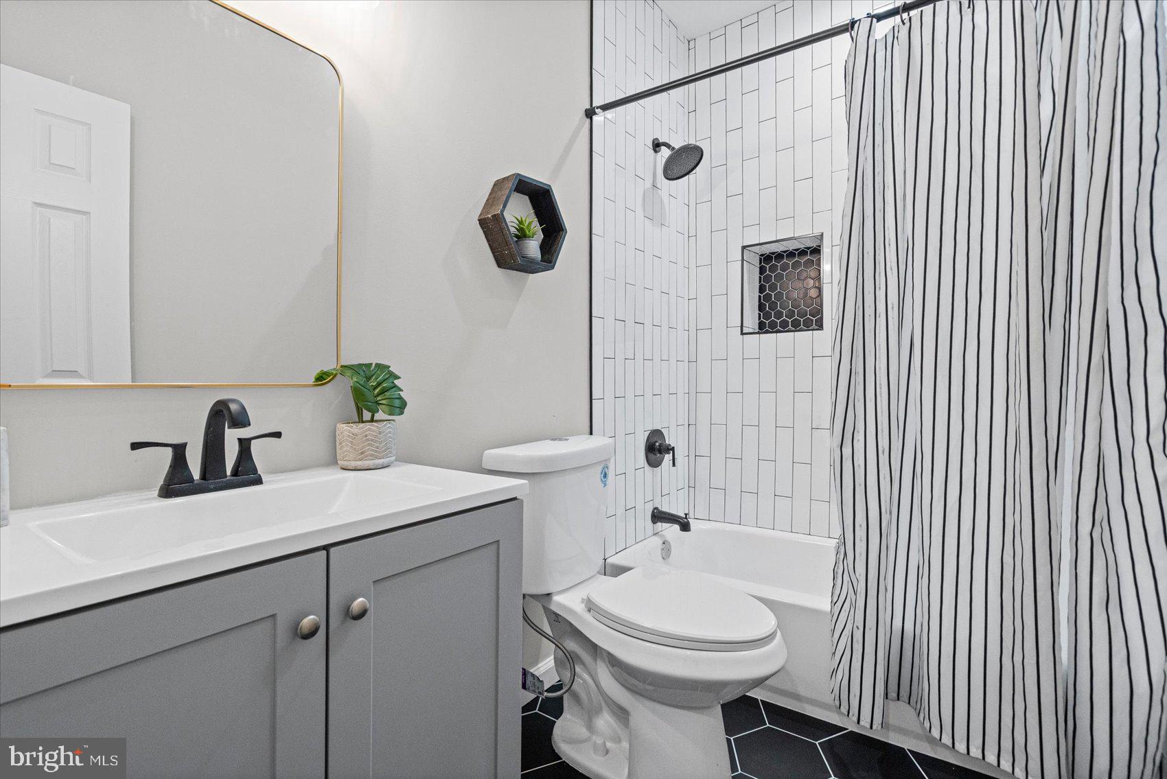 CARROLL-SOUTH HILTON - Residential