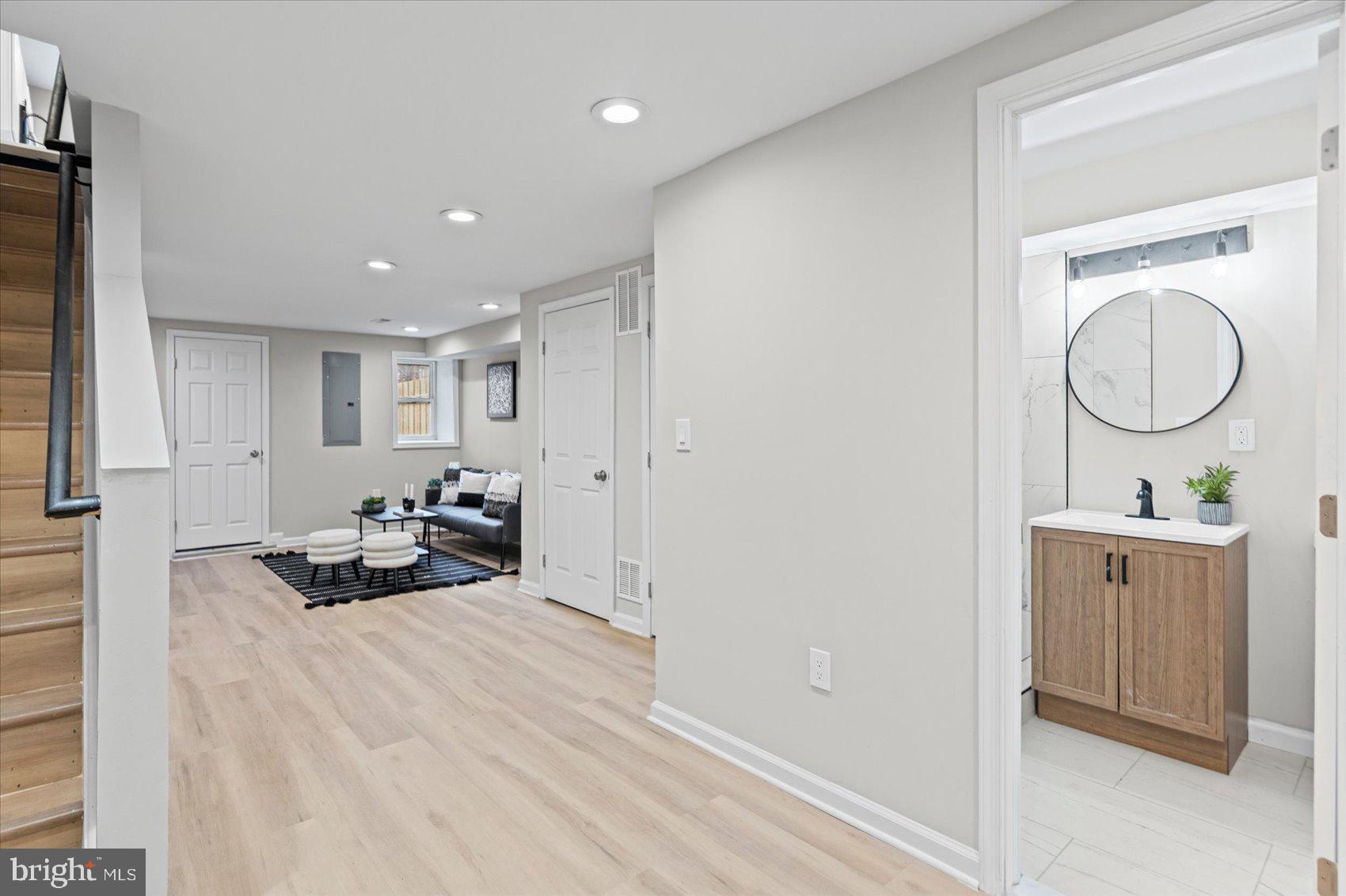 CARROLL-SOUTH HILTON - Residential