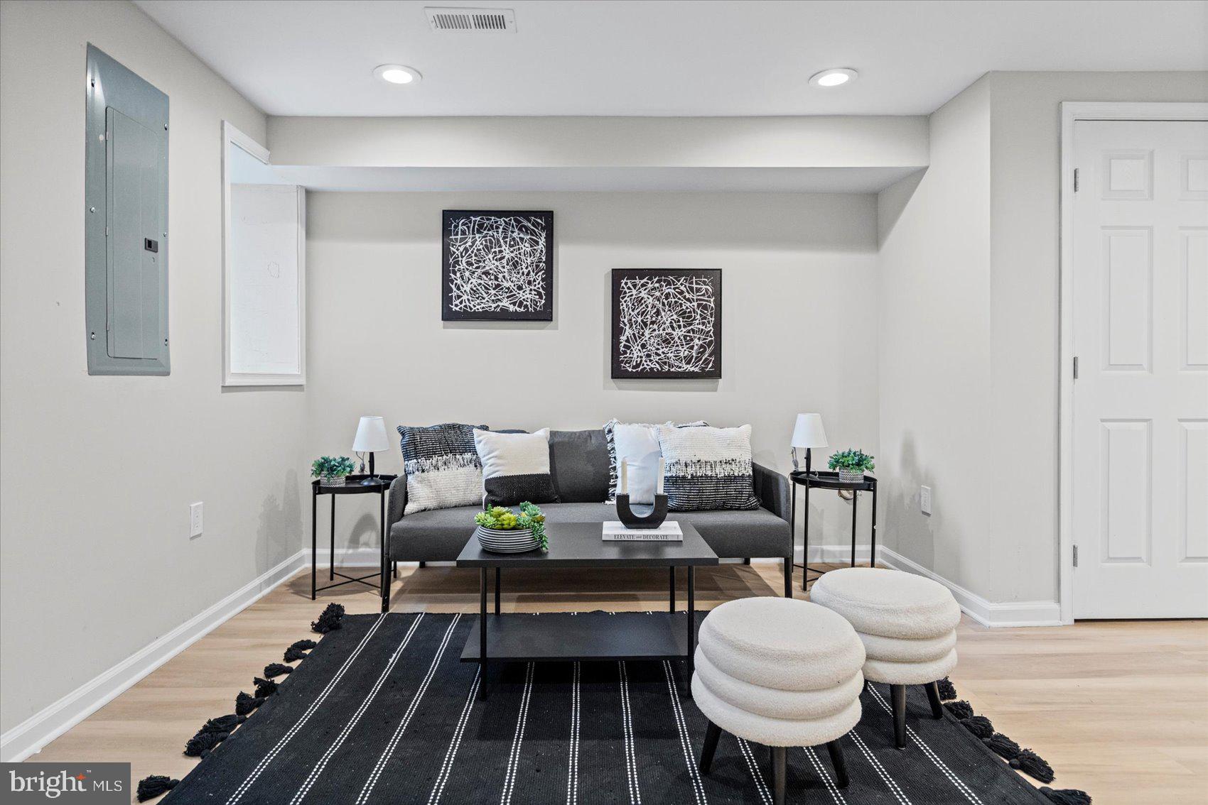 CARROLL-SOUTH HILTON - Residential