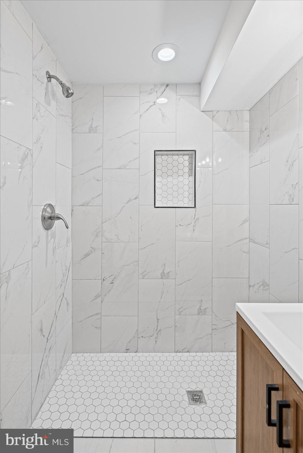 CARROLL-SOUTH HILTON - Residential