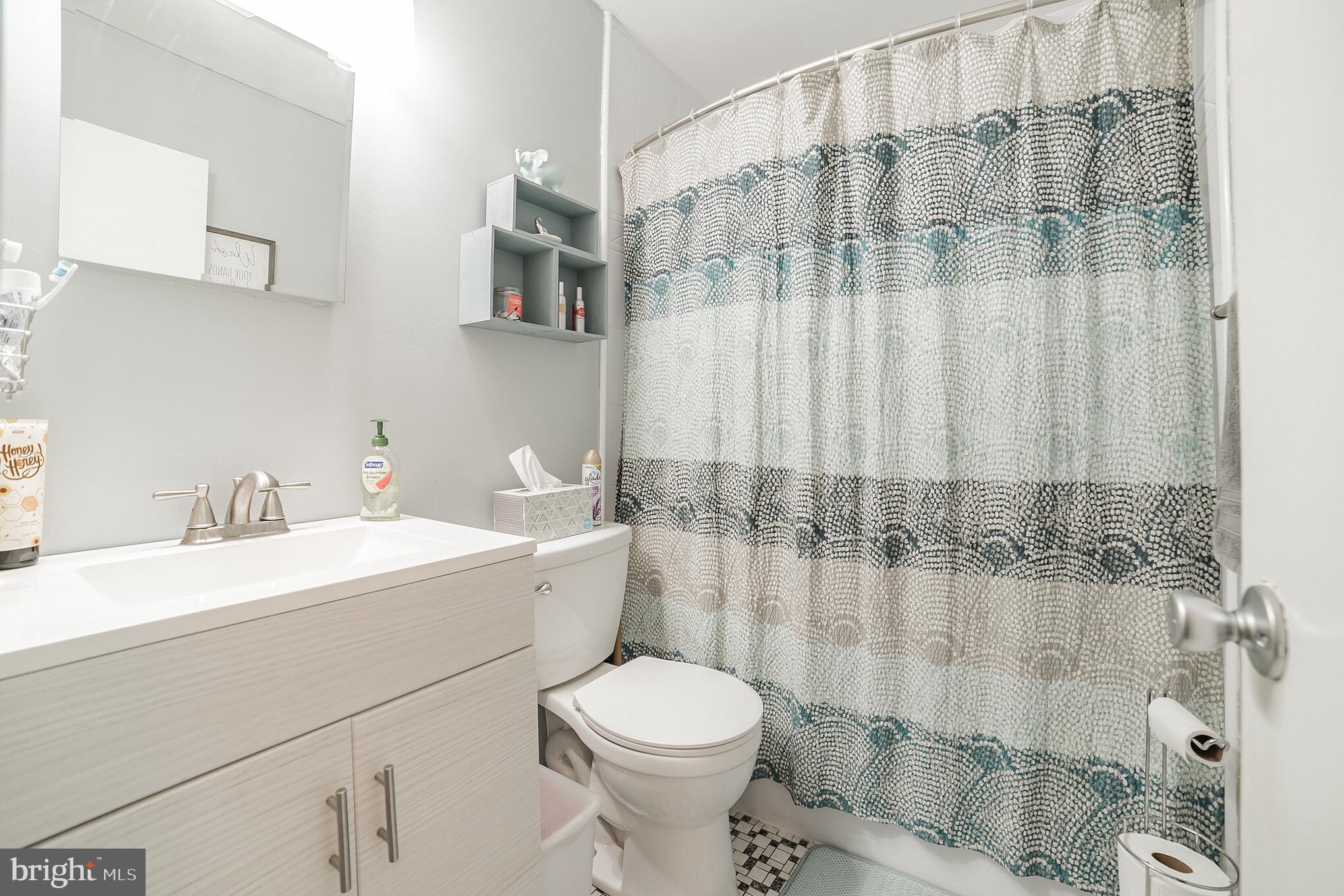 QUEENS PARK - Residential