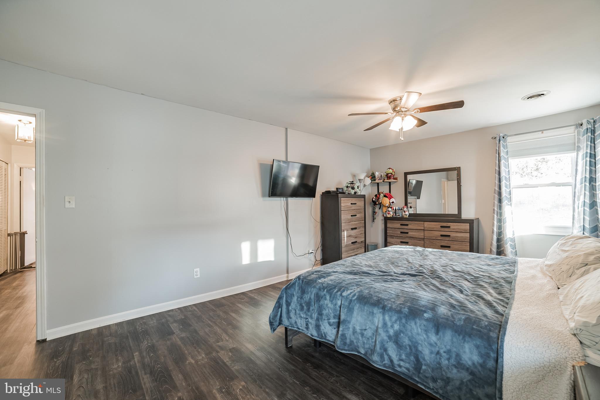 QUEENS PARK - Residential