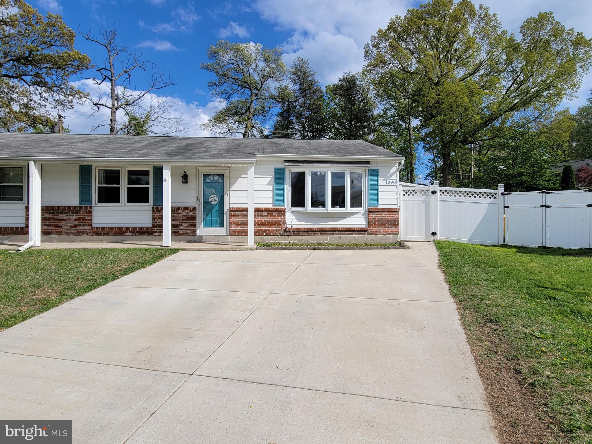 QUEENS PARK - Residential