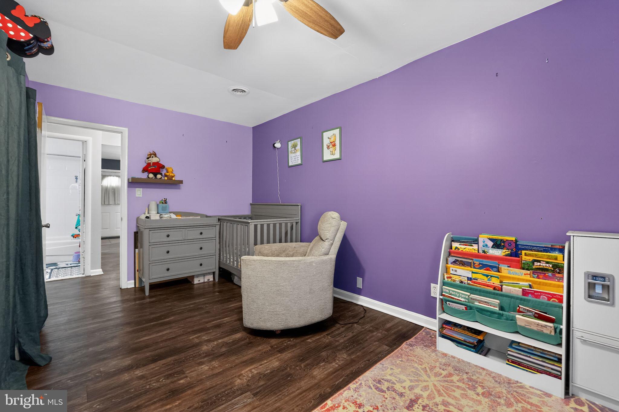 QUEENS PARK - Residential