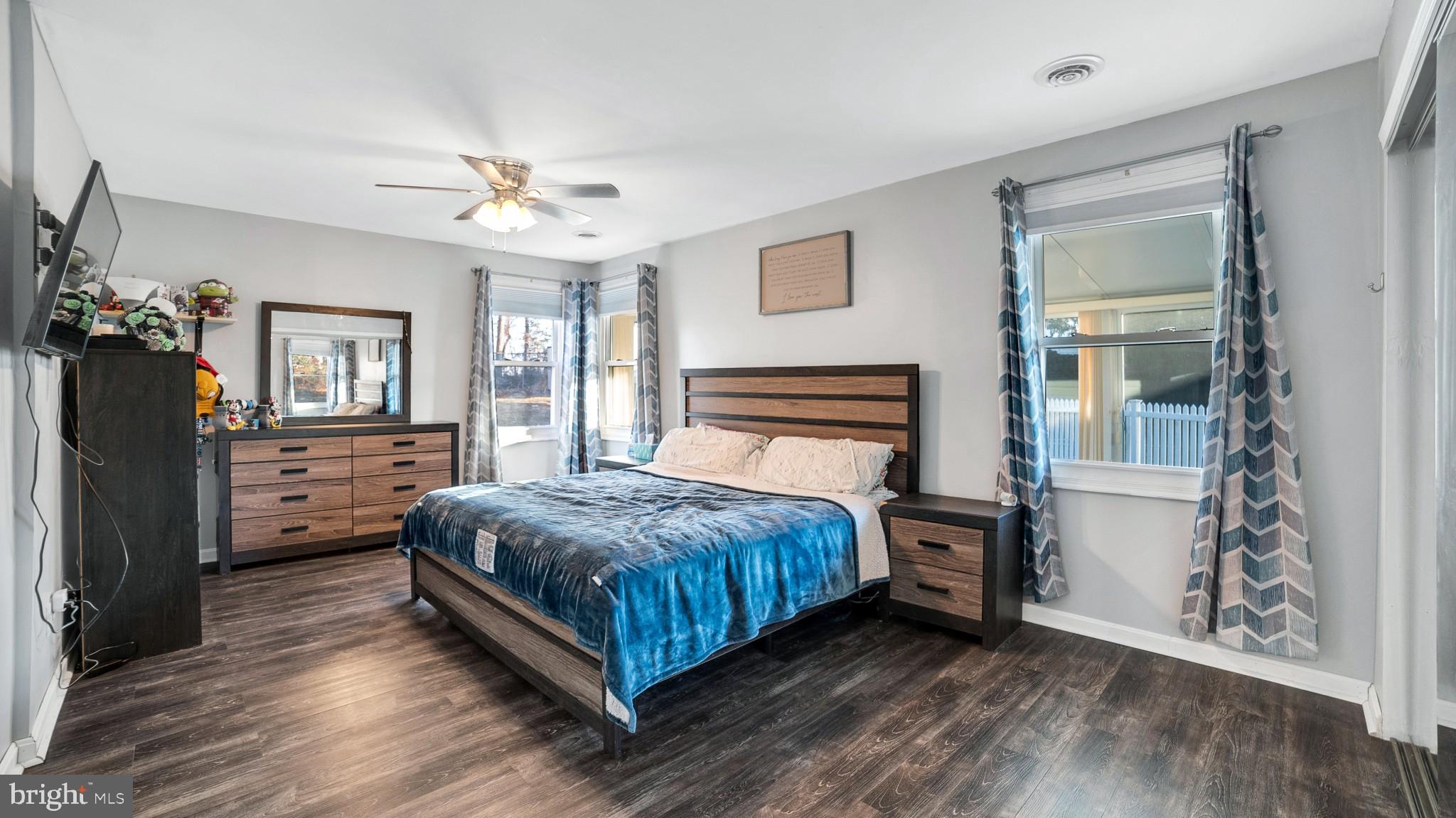 QUEENS PARK - Residential