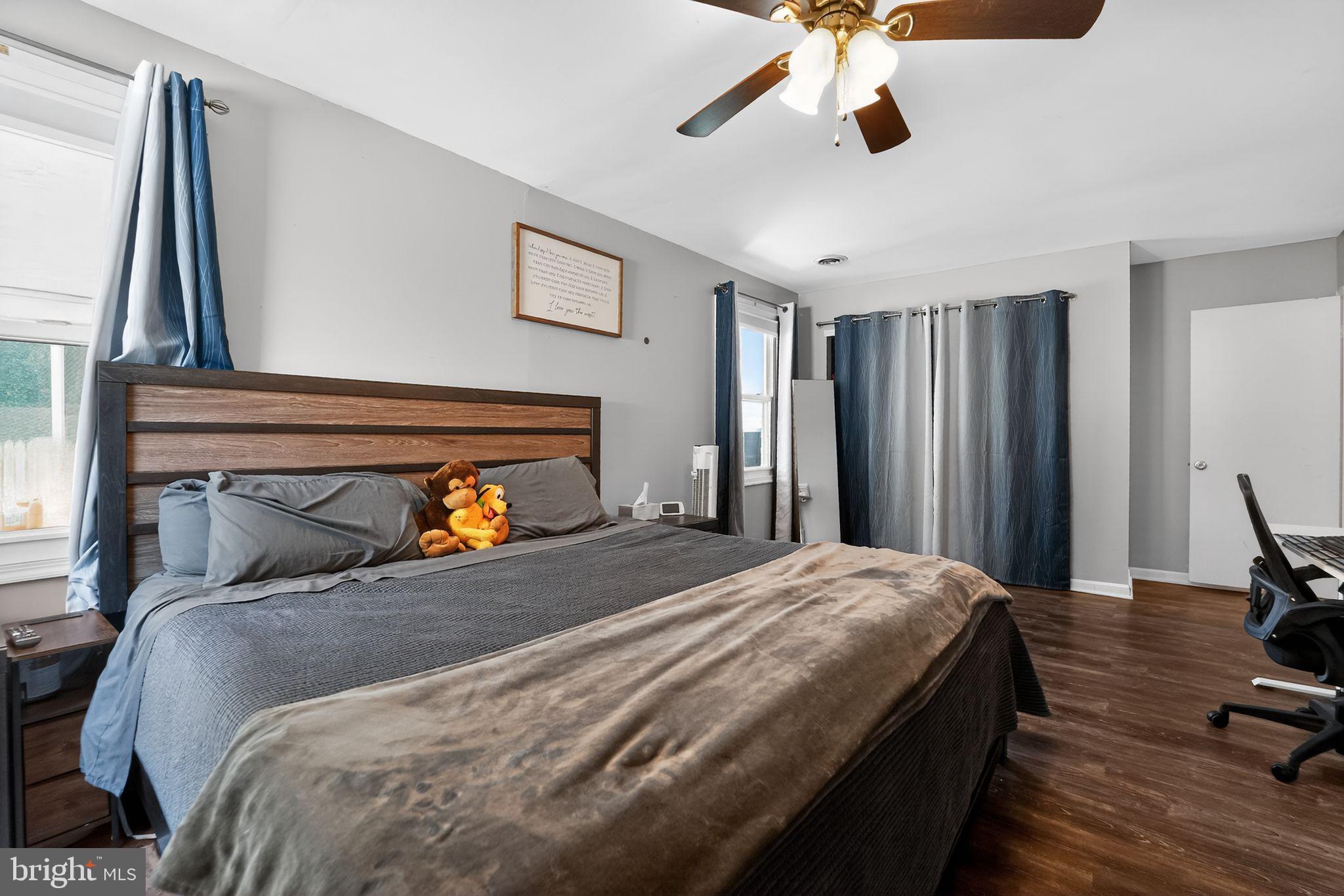 QUEENS PARK - Residential