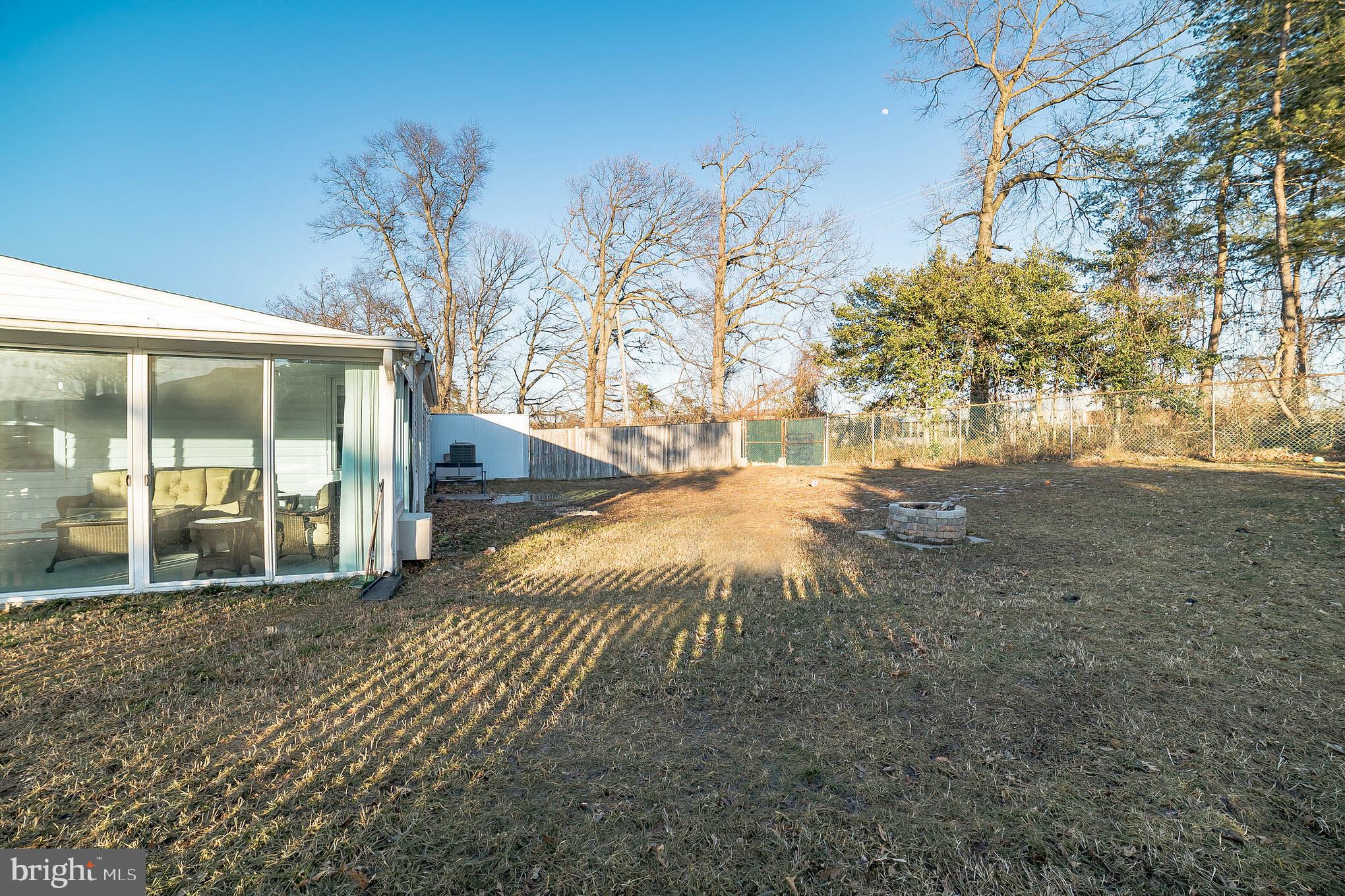 QUEENS PARK - Residential