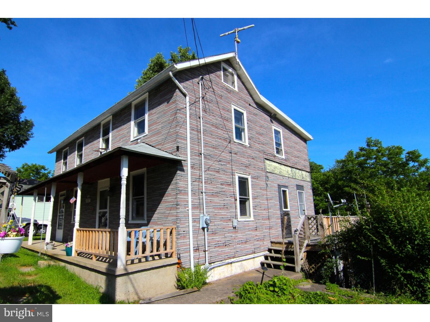 FORESTVILLE - Residential