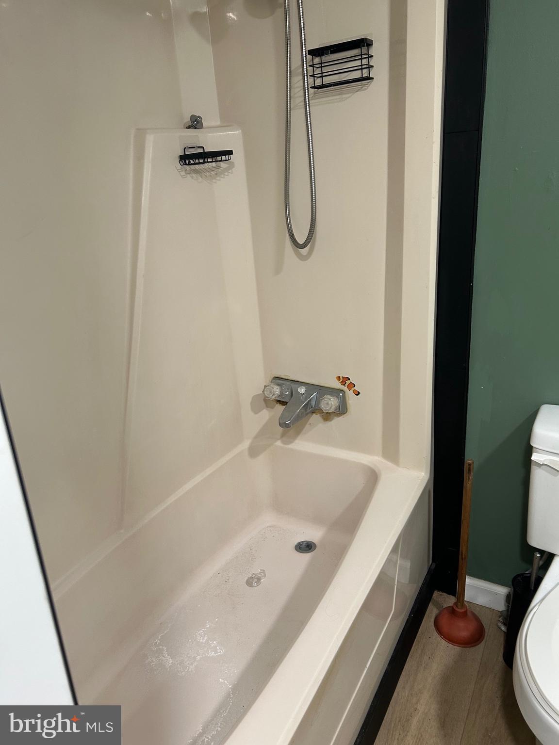 WOODBRIDGE CENTER - Residential