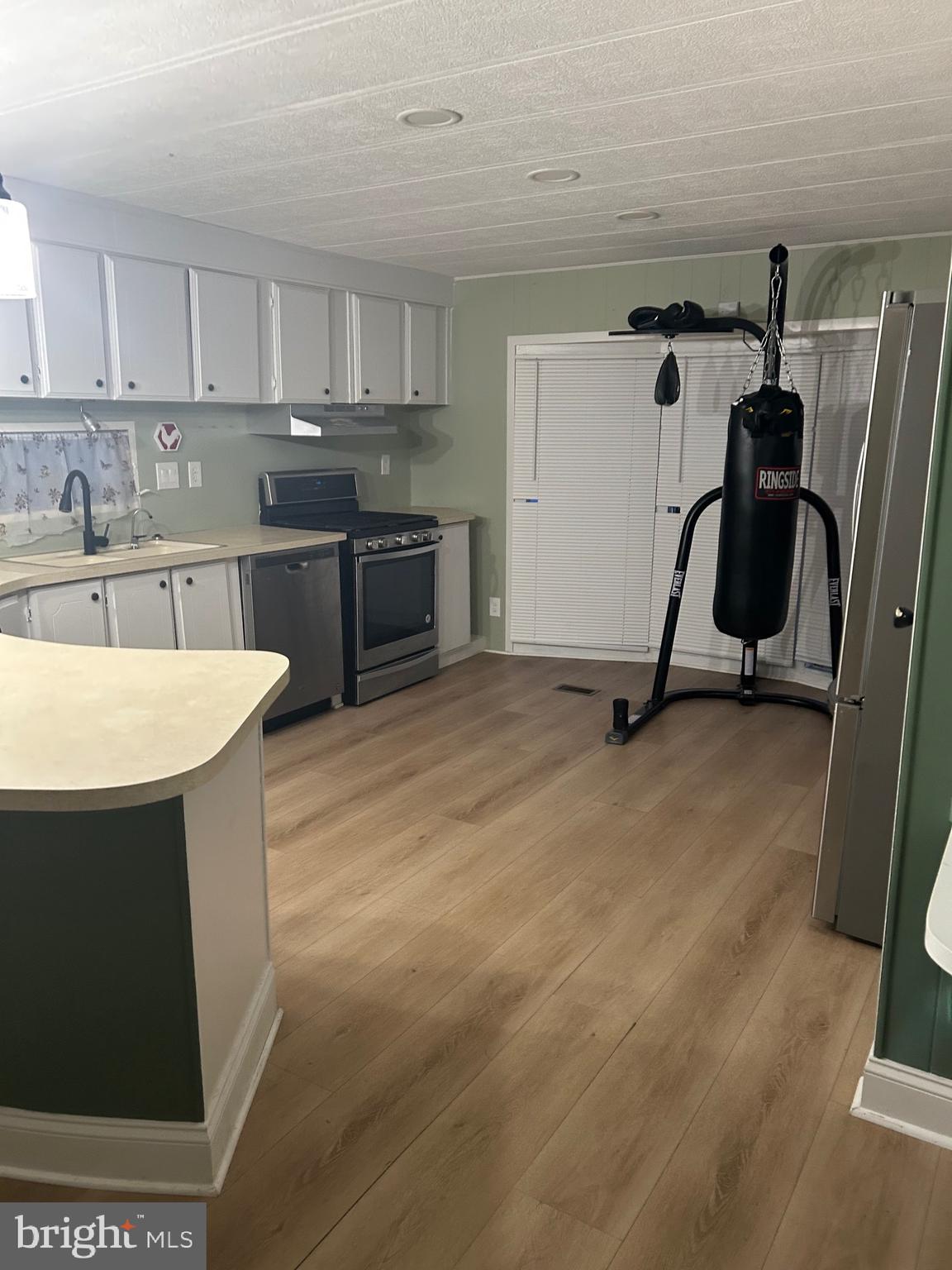 WOODBRIDGE CENTER - Residential